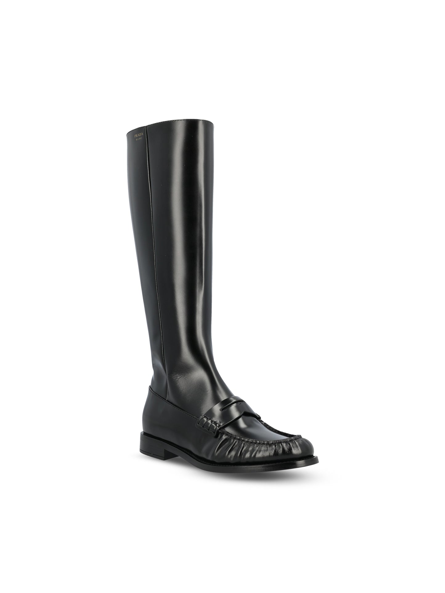 Stivali realizzati in pelle di vitello. 1W201O P39F0002 PRADA 