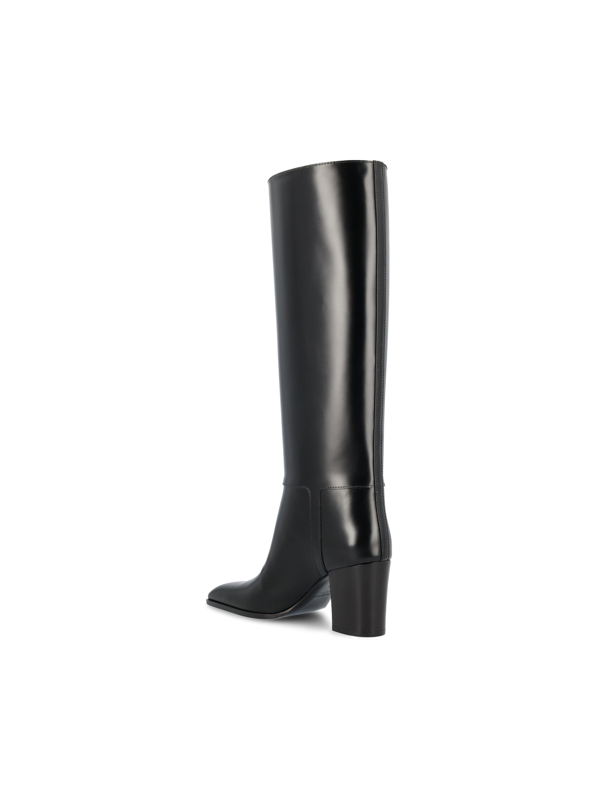 Stivali realizzati in pelle. 818207 AAEHR1000 SAINT LAURENT 
