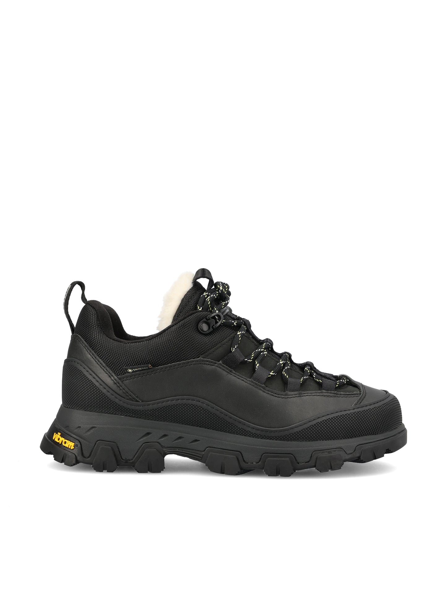 Sneakers realizzate in pelle impermeabile. 1171434 BLK UGG 
