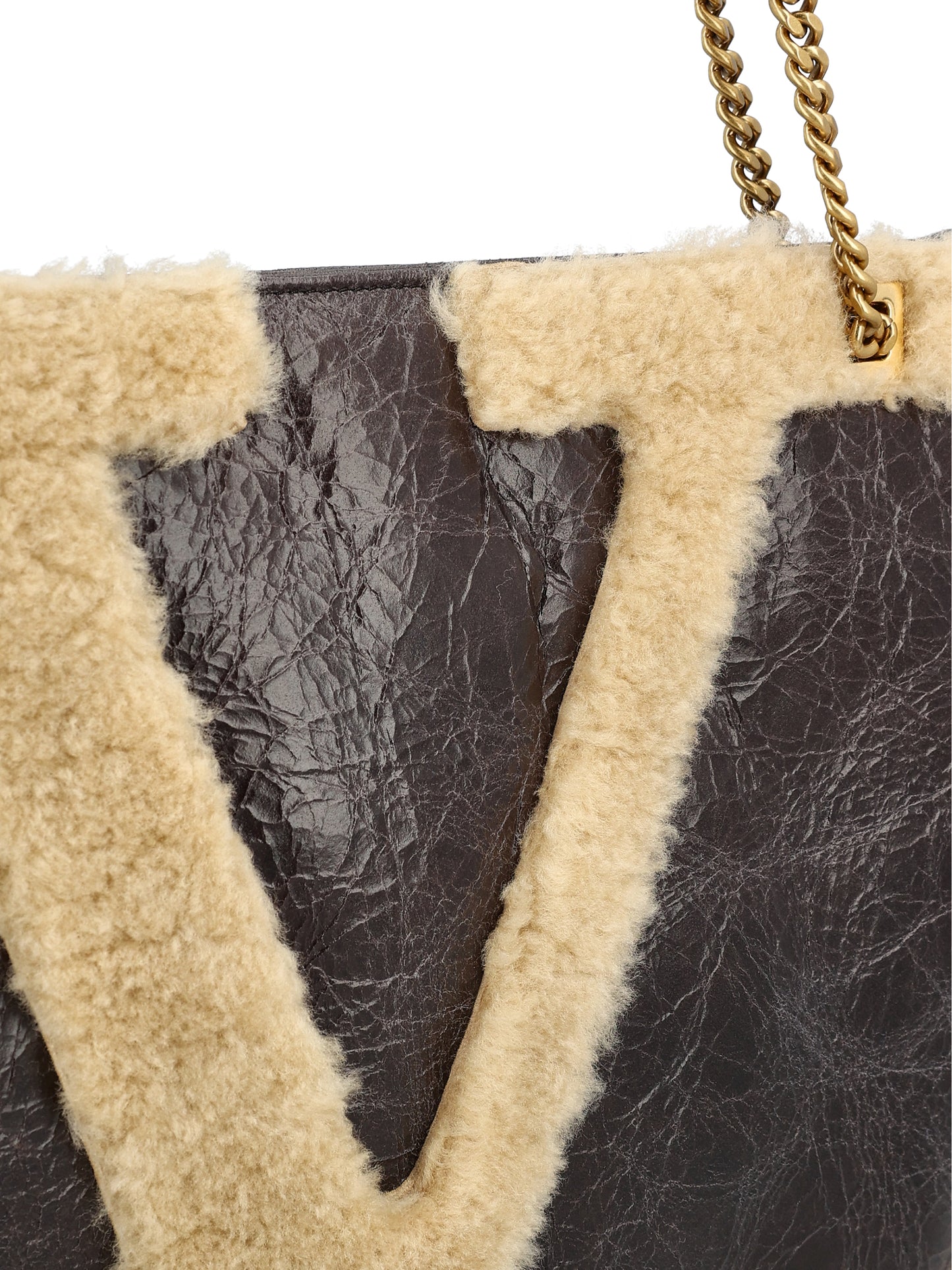 Borsa realizzata in pelle e montone. 7W0B0S68HDL CFE VALENTINO GARAVANI 