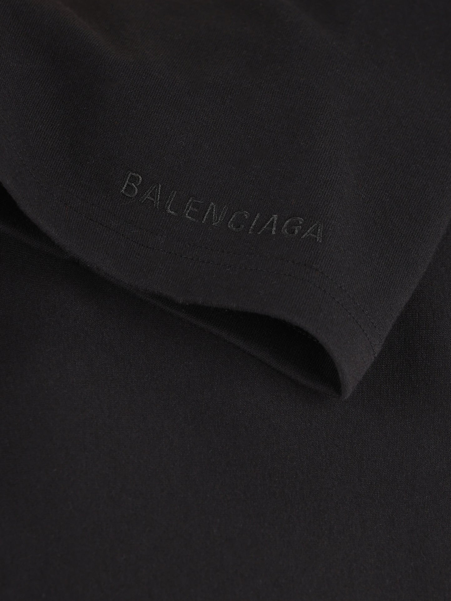 T-Shirt realizzata in cotone. 871735 TUVA21000 BALENCIAGA 