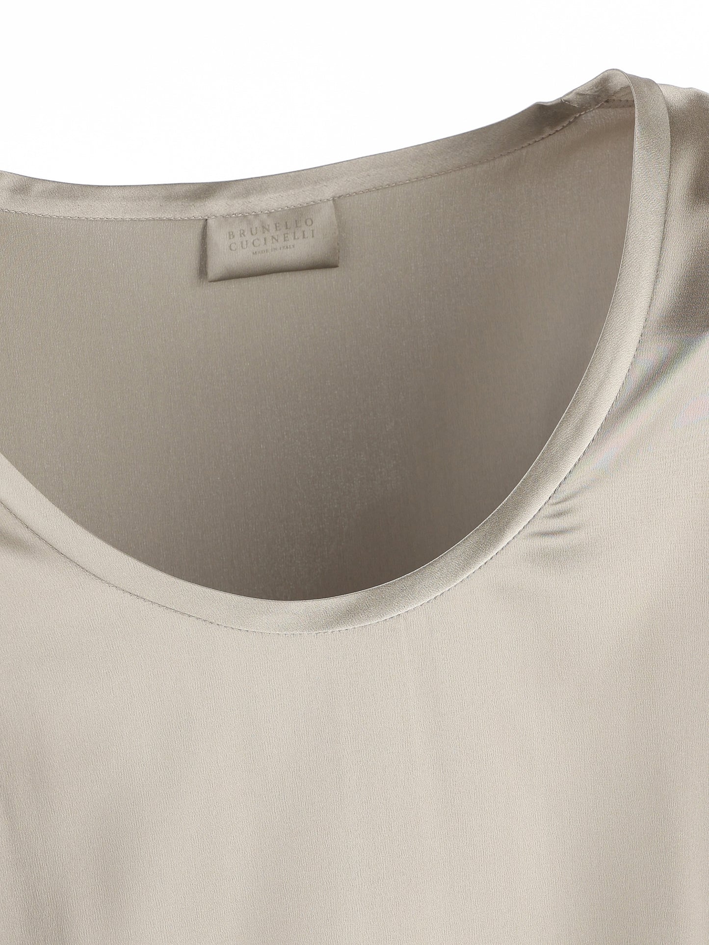 Top realizzato in seta. M0C59E0600 C9125 BRUNELLO CUCINELLI 