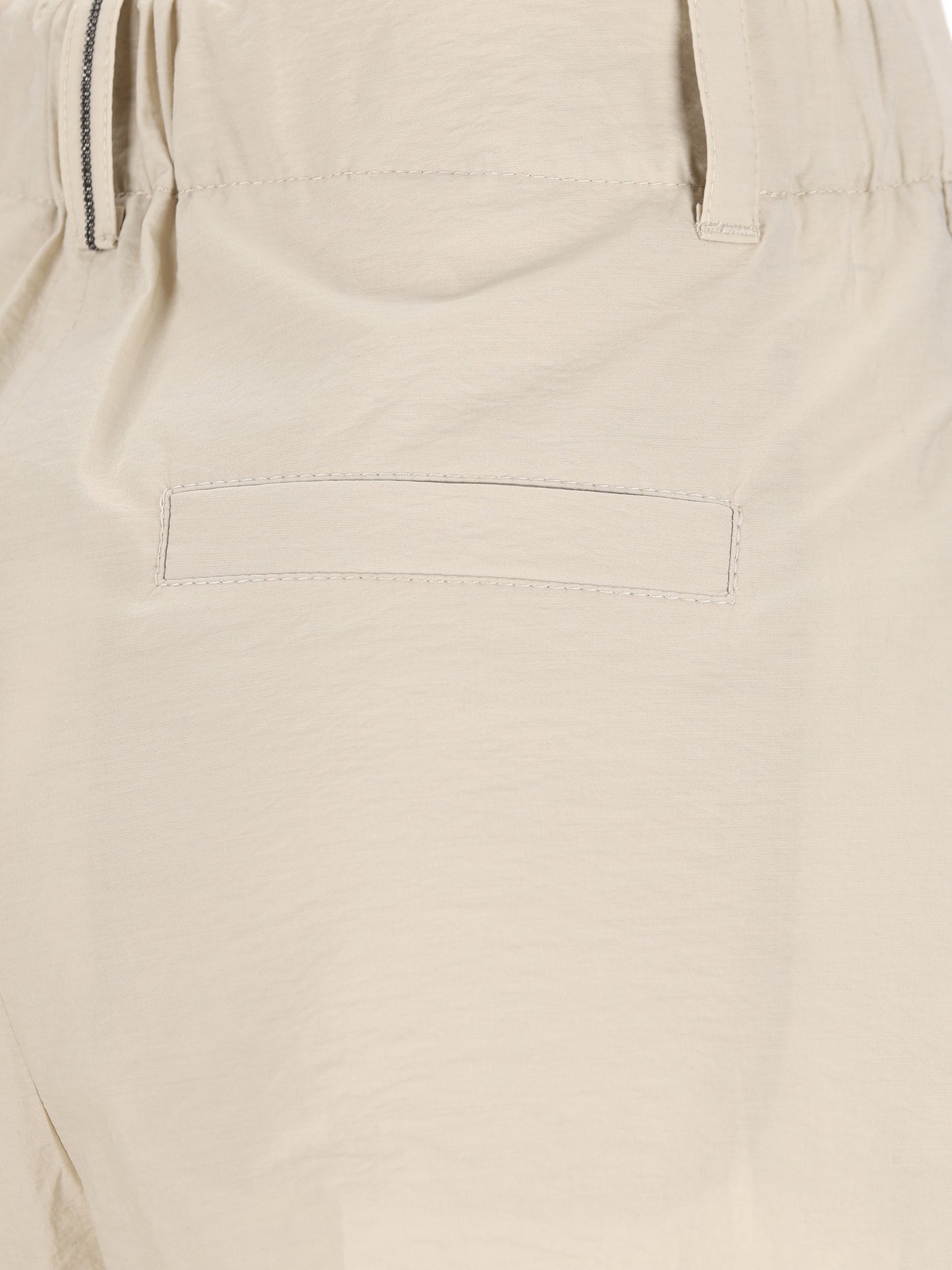 Pantaloni realizzati in popeline di cotone. M0F79P9189 C9593 BRUNELLO CUCINELLI 
