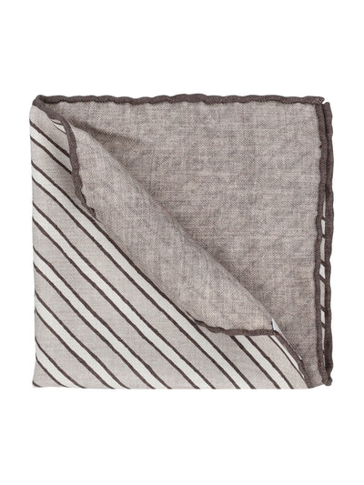 Pochette realizzata in seta. MX8680091 C2140 BRUNELLO CUCINELLI 