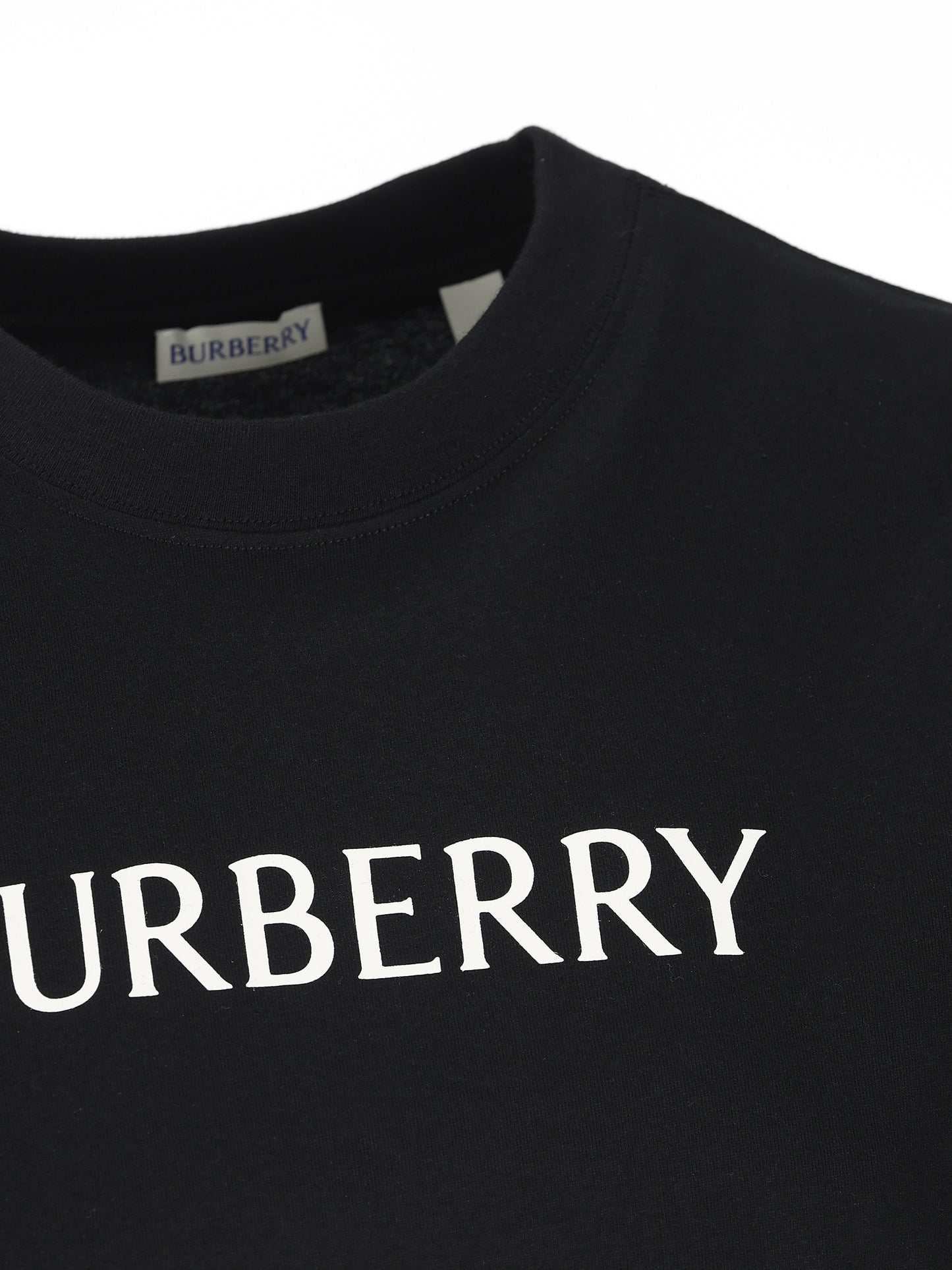 T-Shirt realizzata in cotone. 8118977 A1189 BURBERRY 