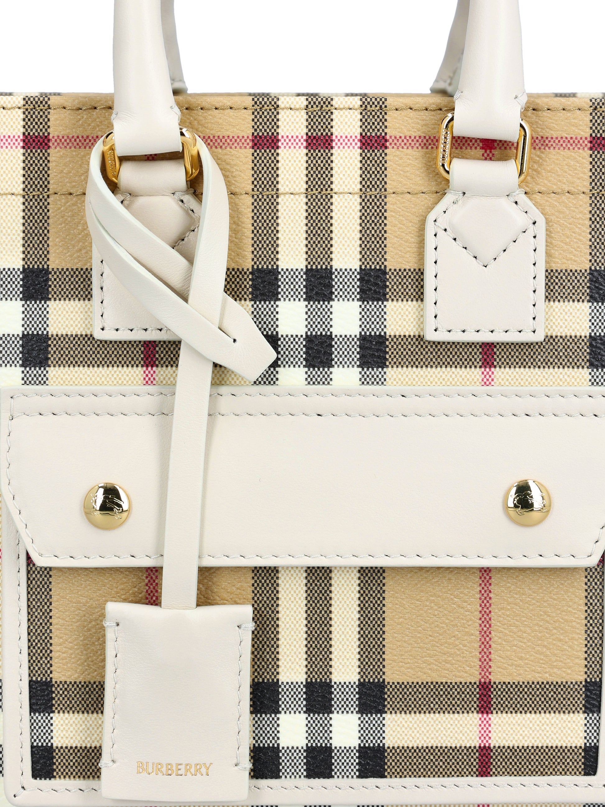 Borsa realizzata in poliuretano. 8125134 B7348 BURBERRY 