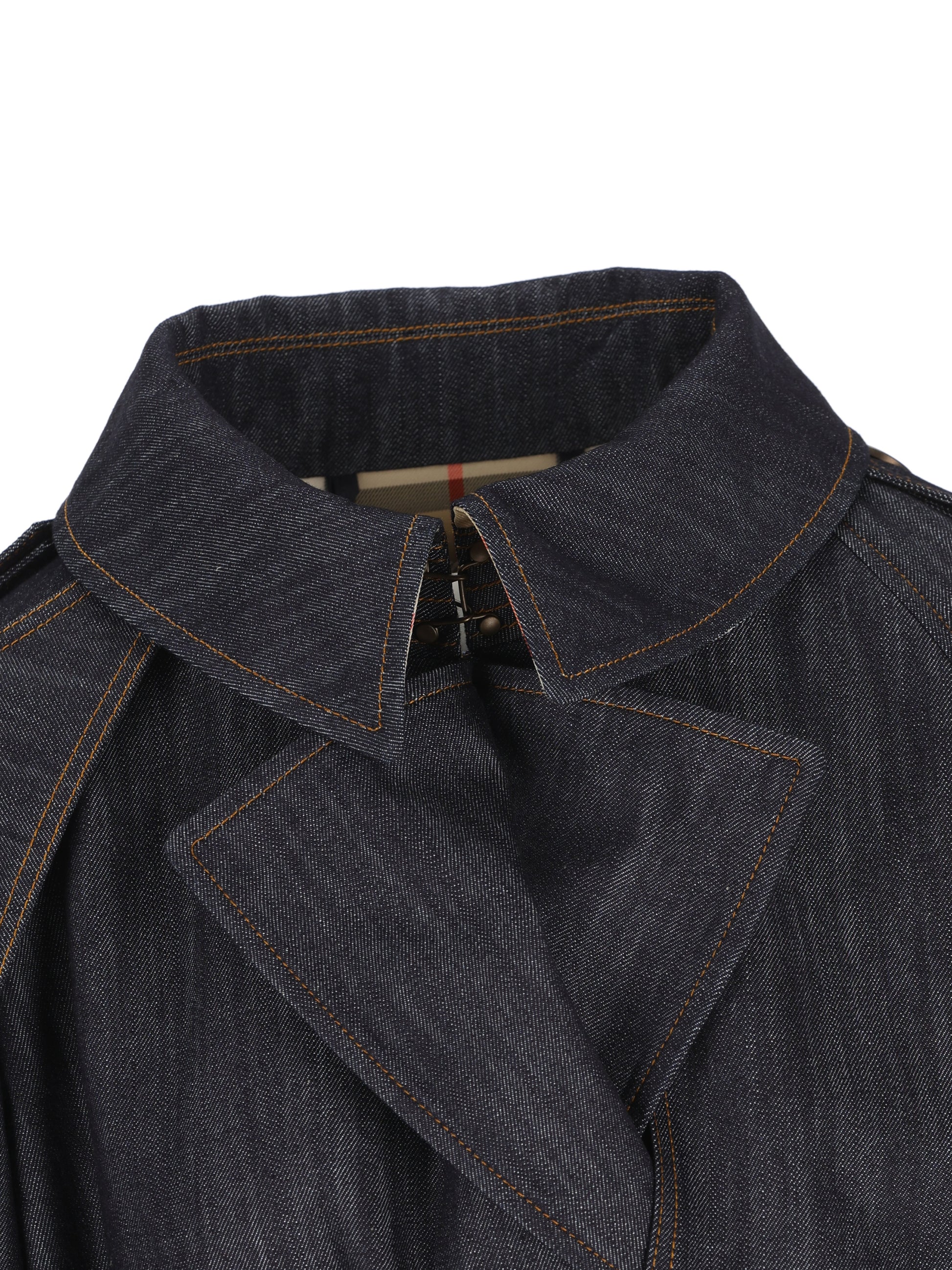 Trench realizzato in denim. 8126364 A1185 BURBERRY 