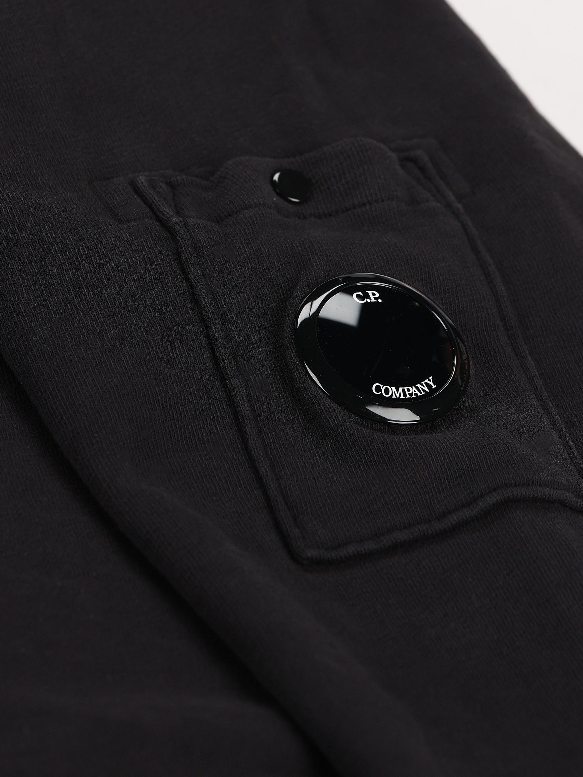 Maglia realizzata in cotone. 20CMSS207A 110337O999 C.P COMPANY 