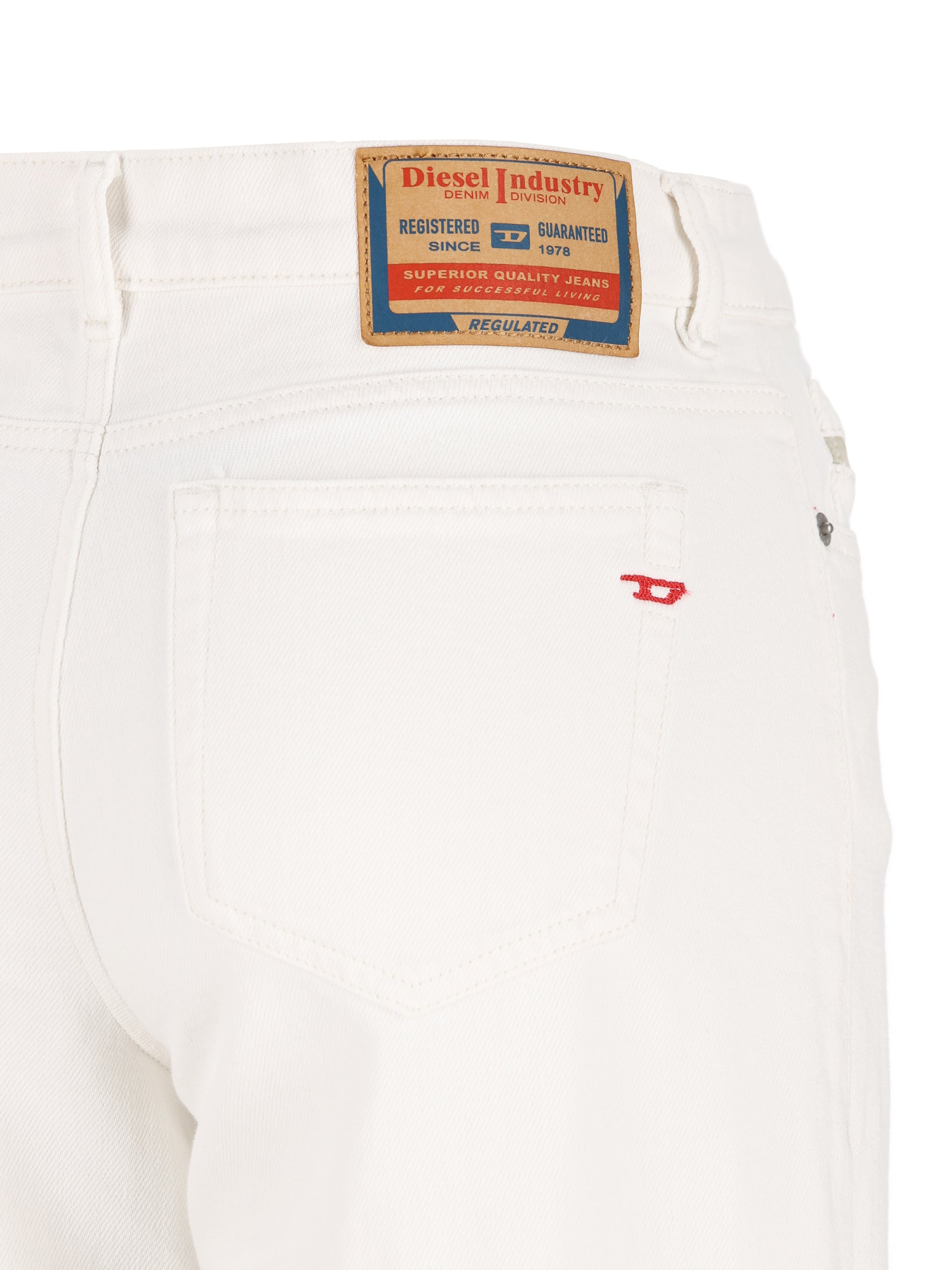 Jeans realizzati in cotone. A03624 09N92100 DIESEL 