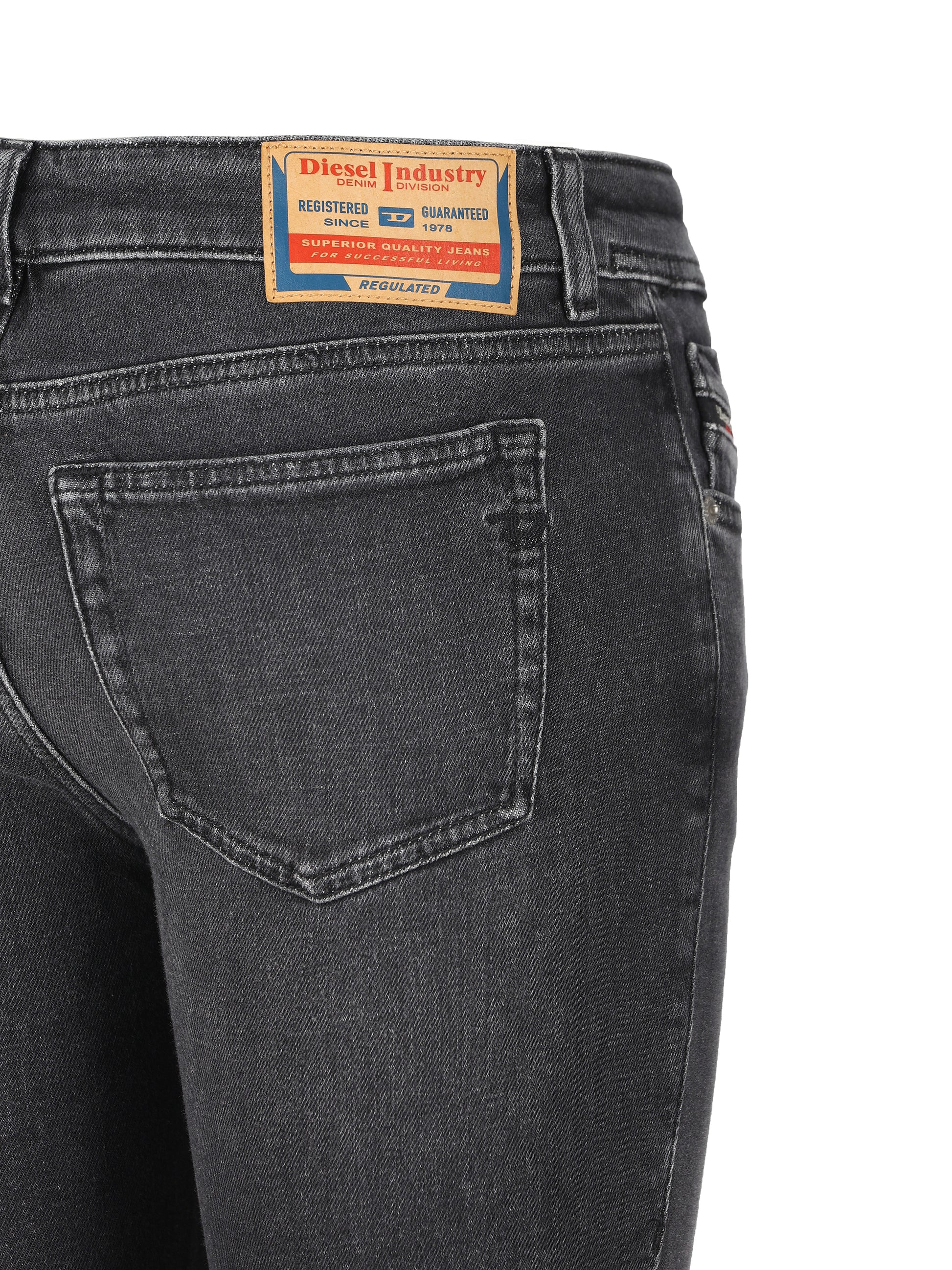 Jeans realizzati in cotone. A11003 0ADBE02 DIESEL 