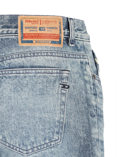 Jeans realizzato in cotone. A21499 007DA01 DIESEL 