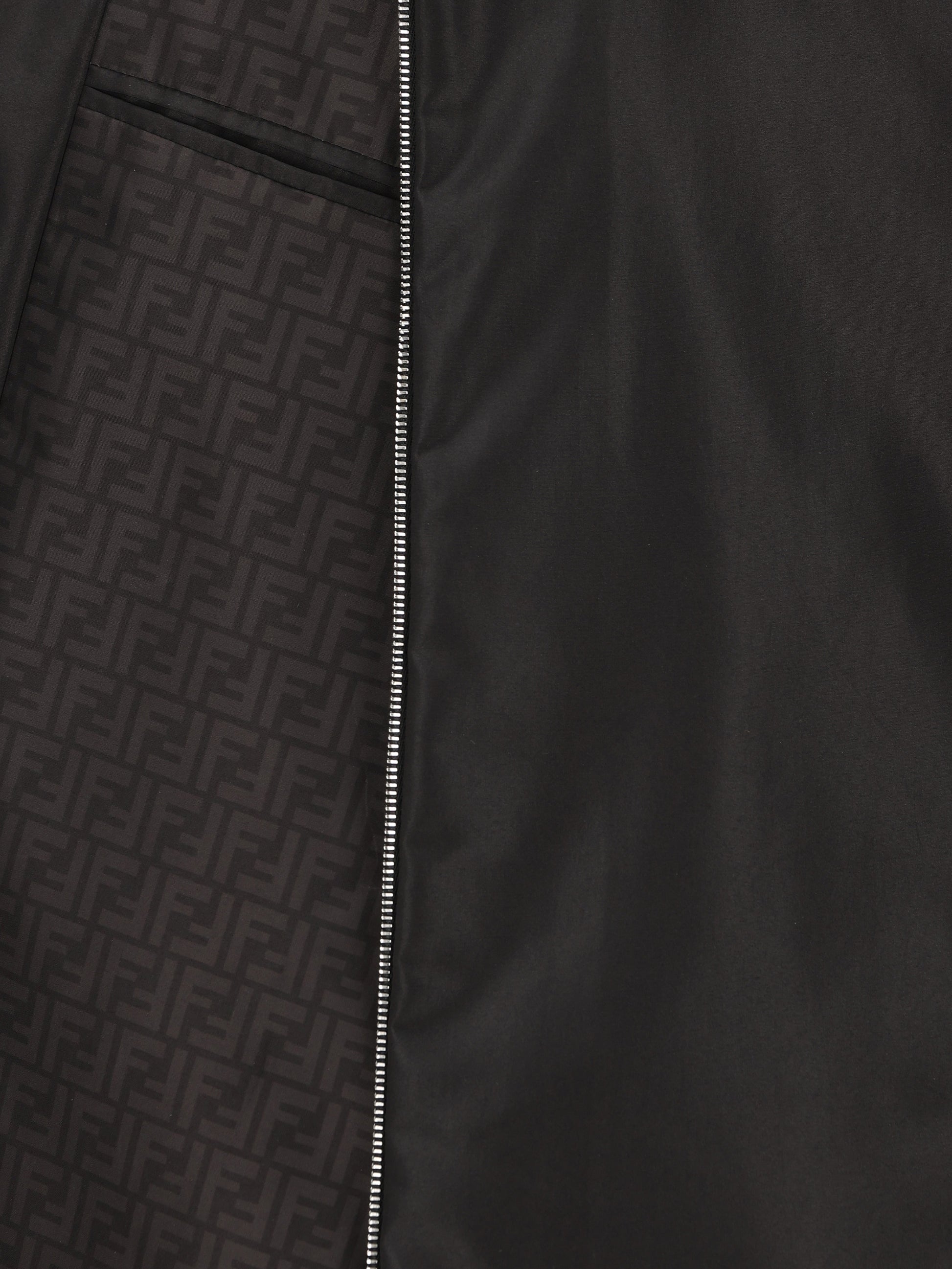 Blouson realizzato in poliestere. FAA960 AU94F0GME FENDI 
