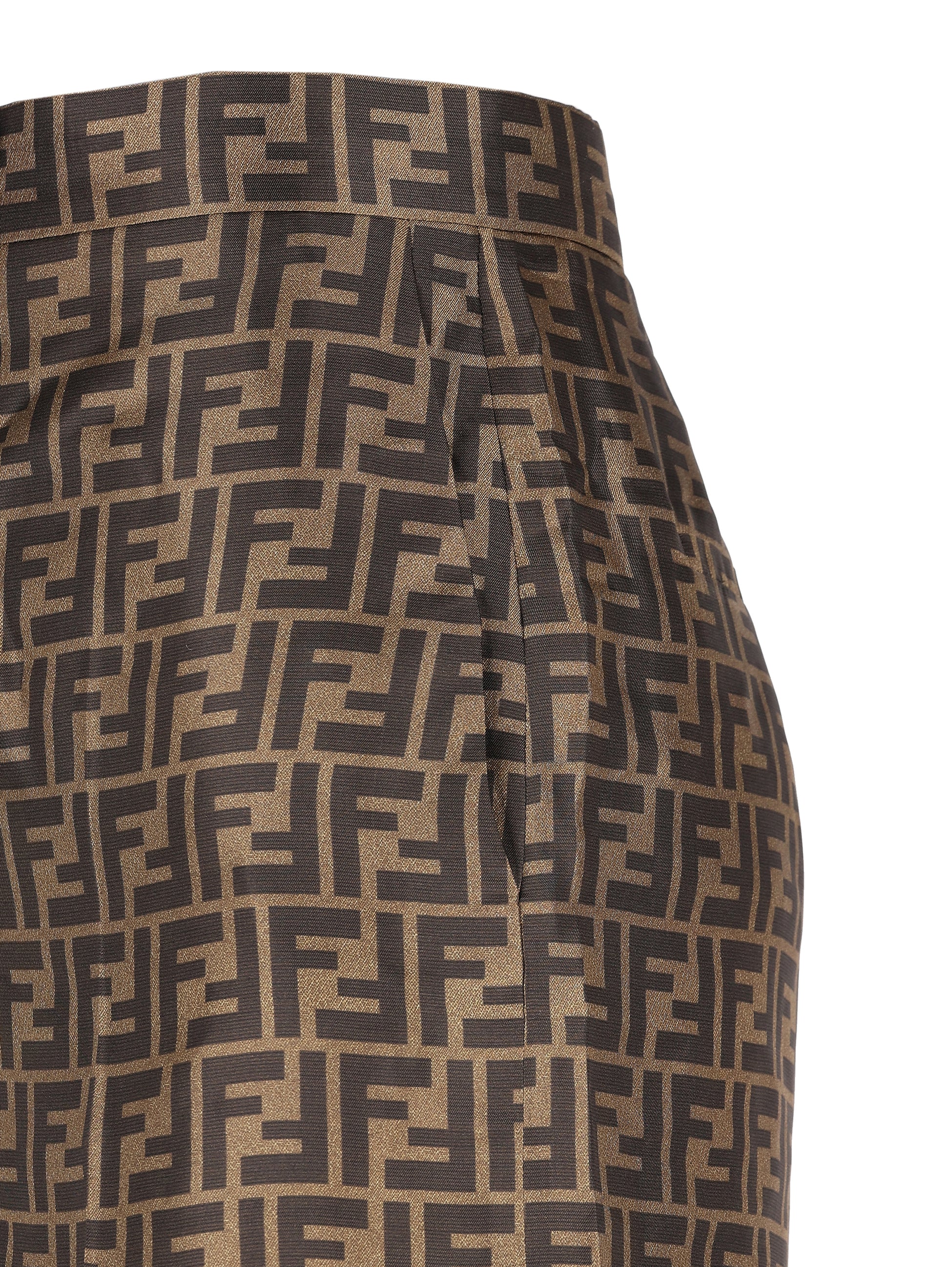 Pantaloni realizzati in seta. FR6606 A8G3F118W FENDI 