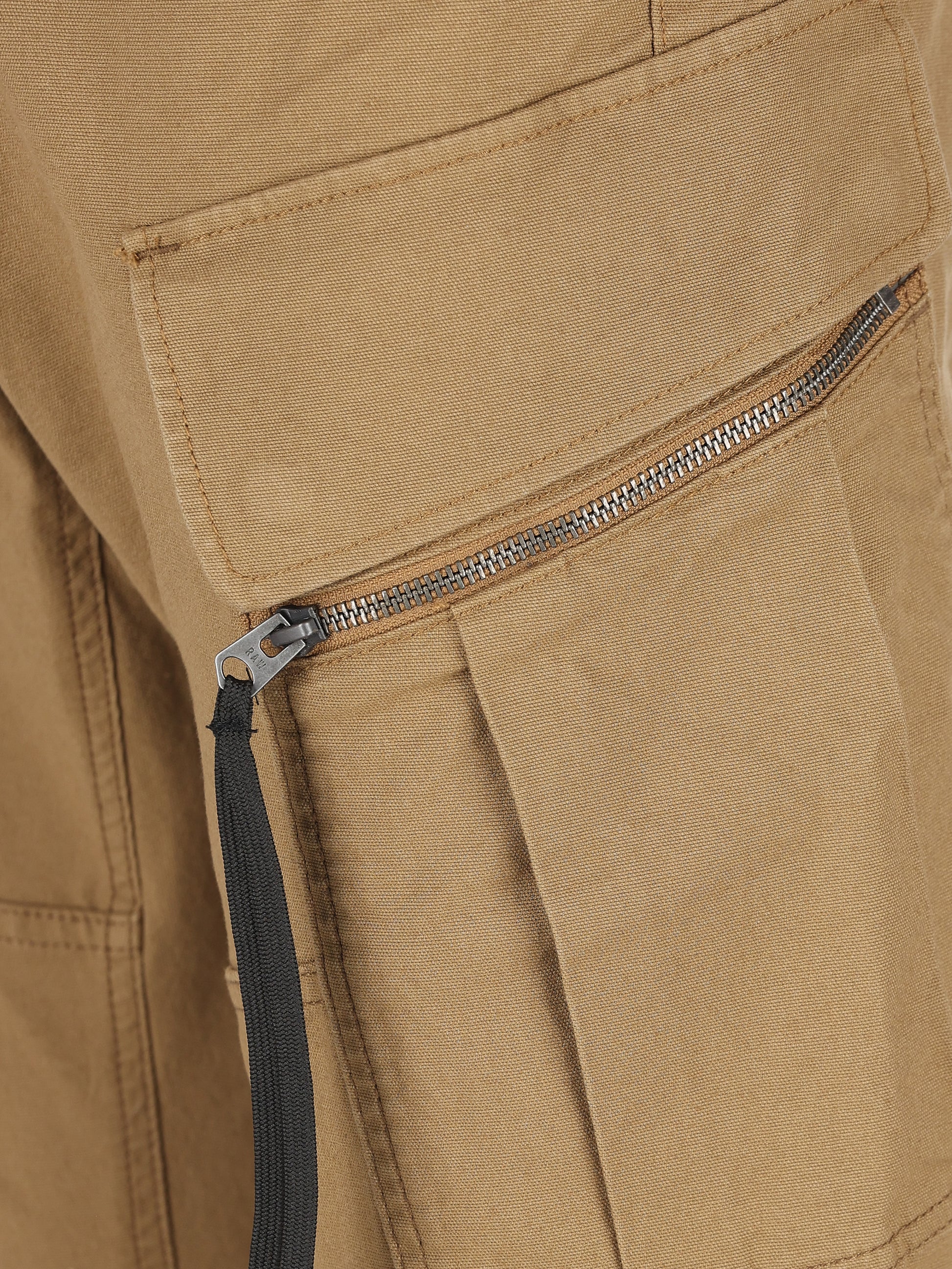 Jeans realizzati in cotone riciclato. D24307-D504D 716 G-STAR 