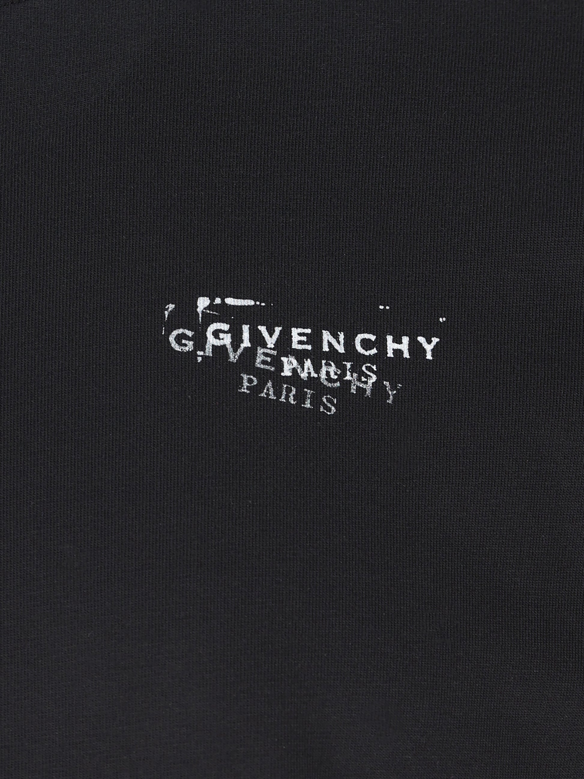 T-Shirt realizzata in cotone. BM71NK3YSA 001 GIVENCHY 