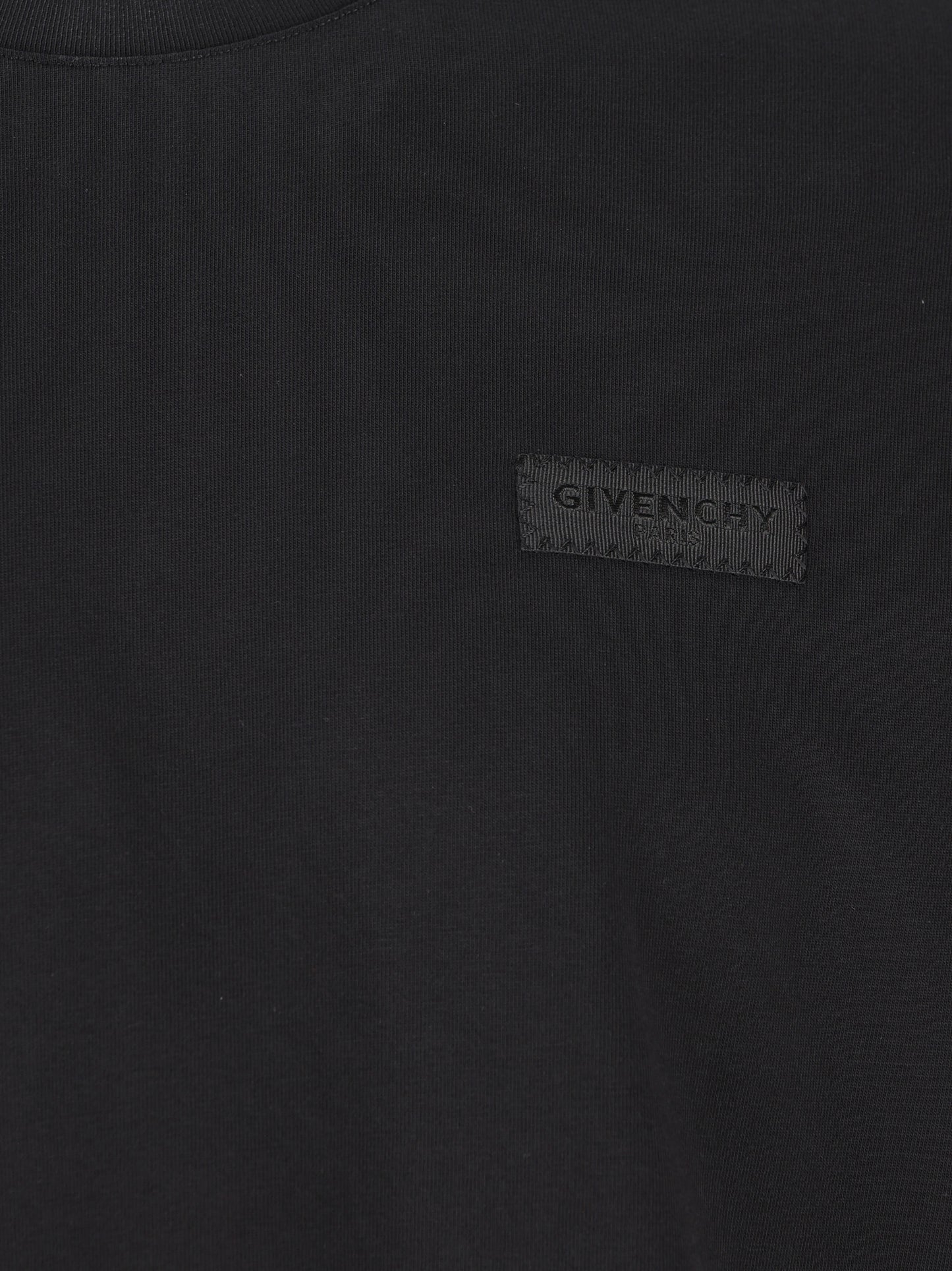 T-Shirt realizzata in cotone. BM71NK3YSJ 001 GIVENCHY 