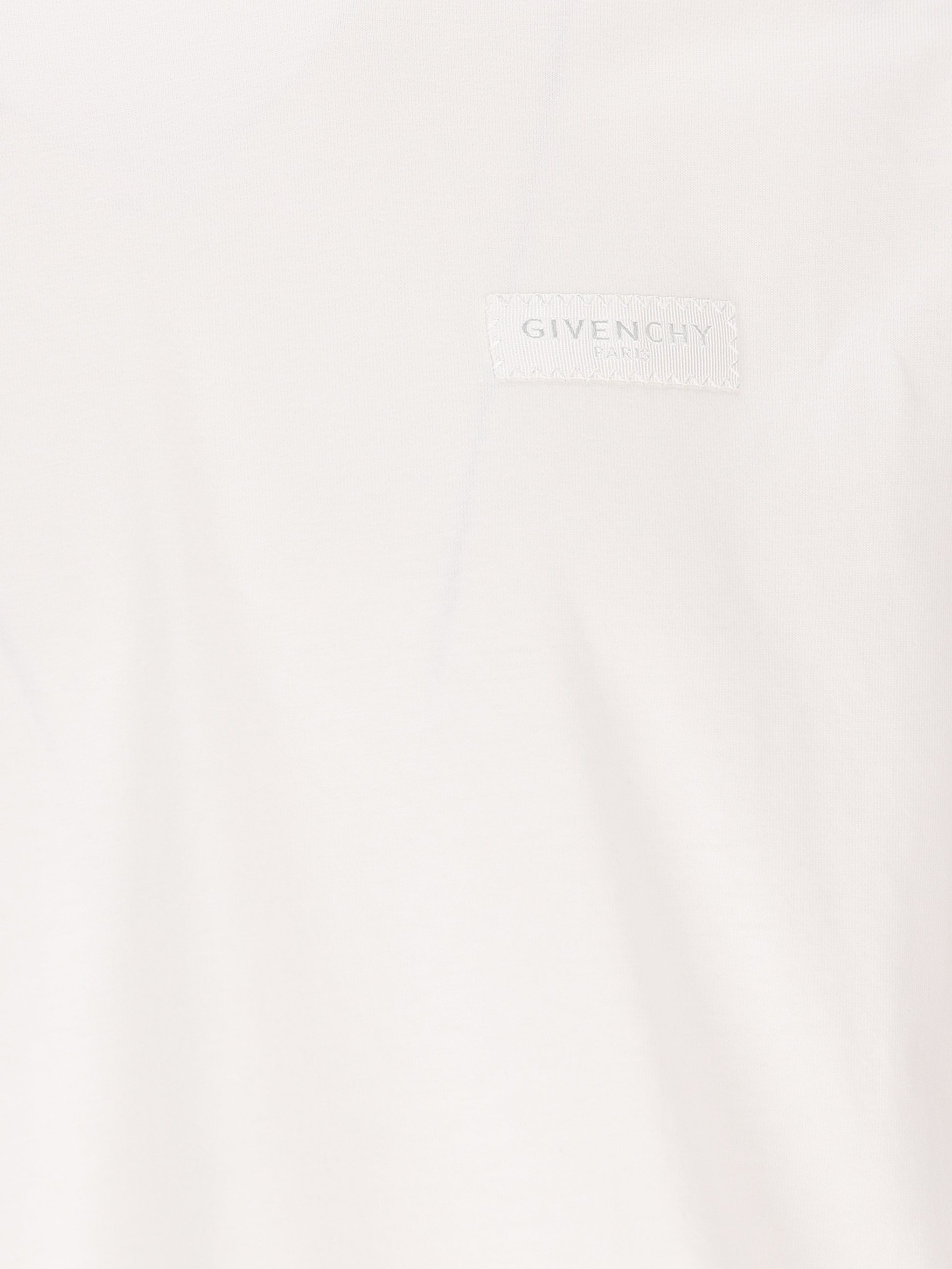 T-Shirt realizzata in cotone. BM71NK3YSJ 100 GIVENCHY 