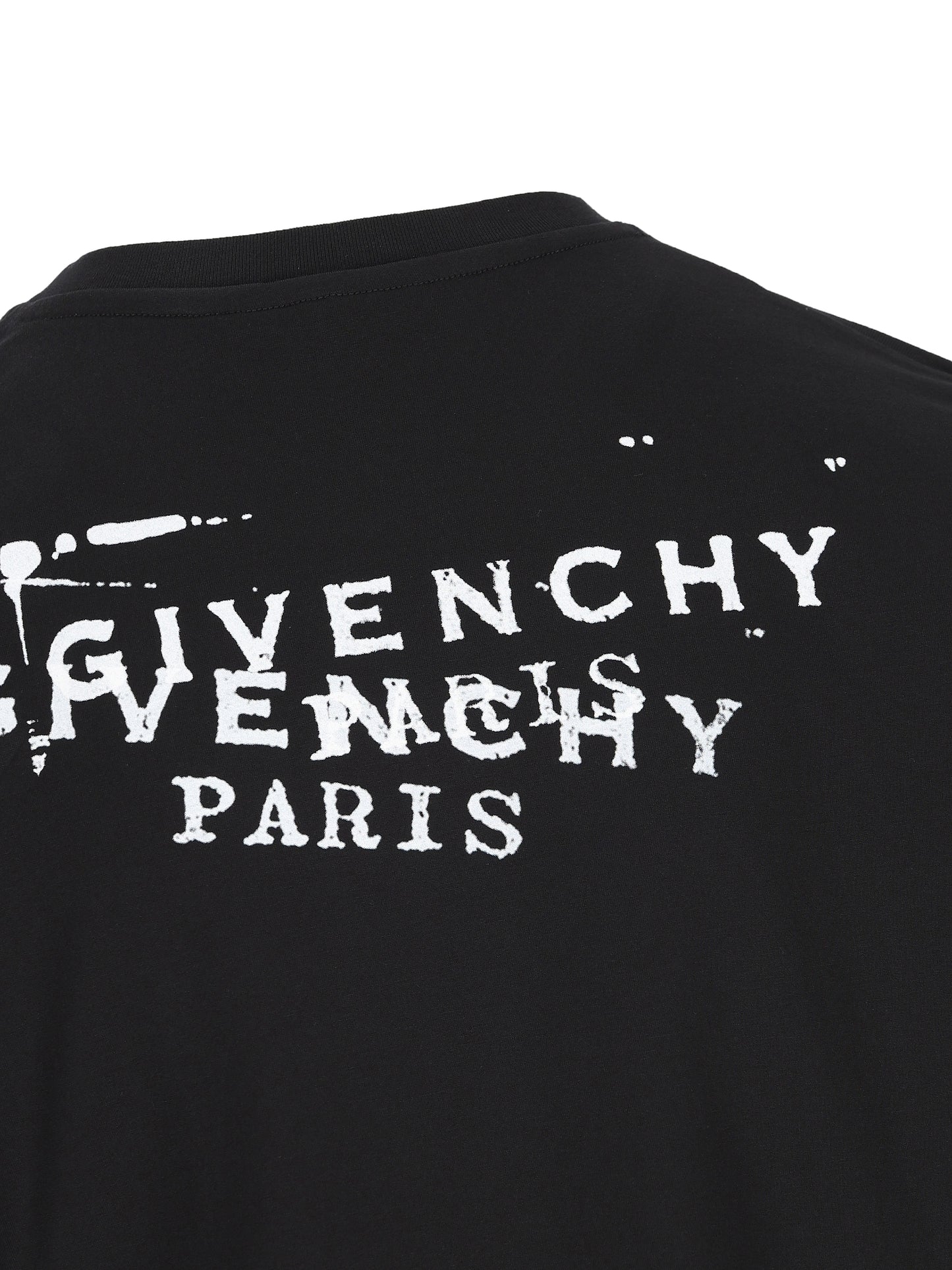 T-Shirt realizzata in cotone. BW70FJP7A7 001 GIVENCHY 