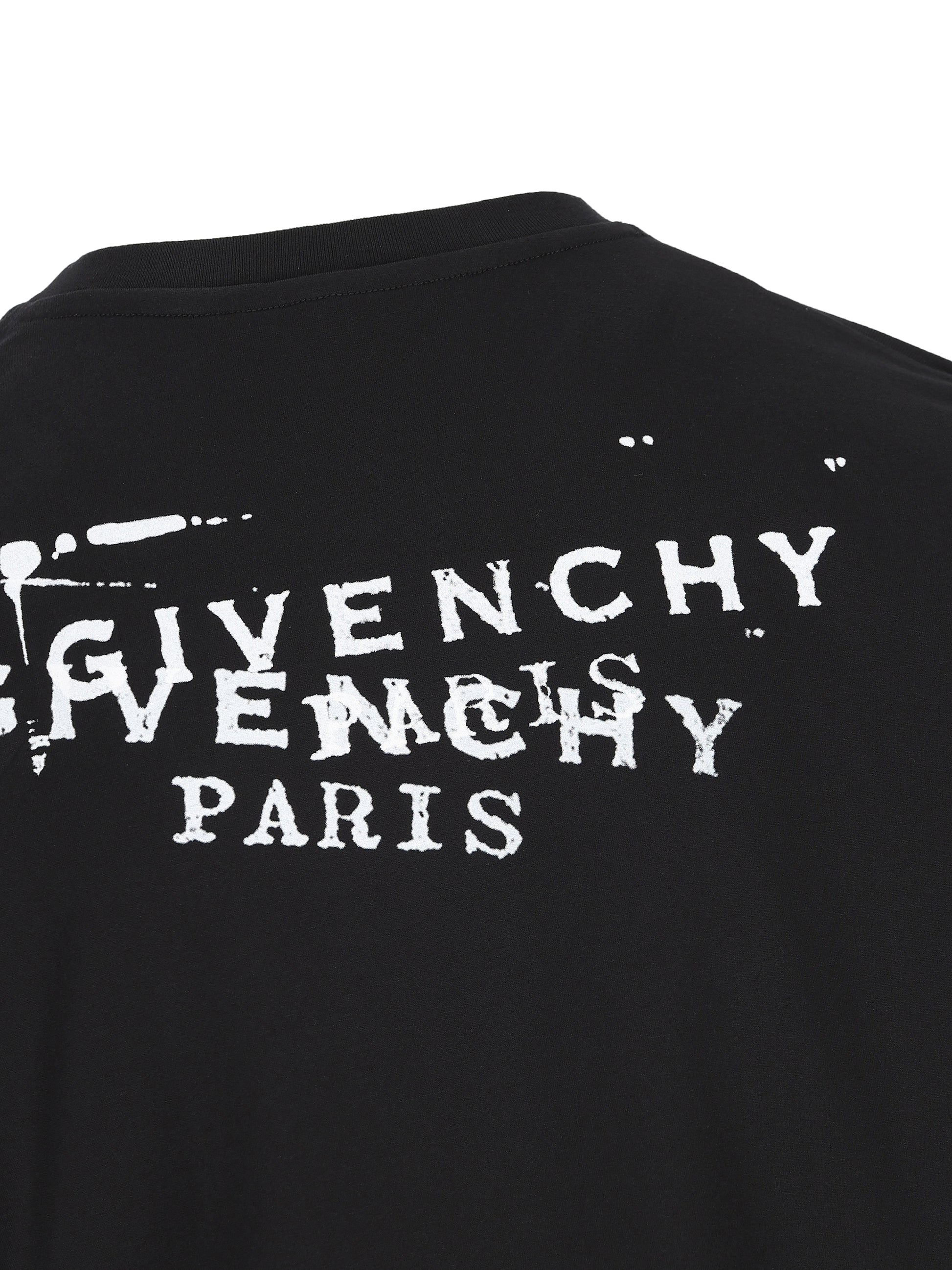 T-Shirt realizzata in cotone. BW70FJP7A7 001 GIVENCHY 