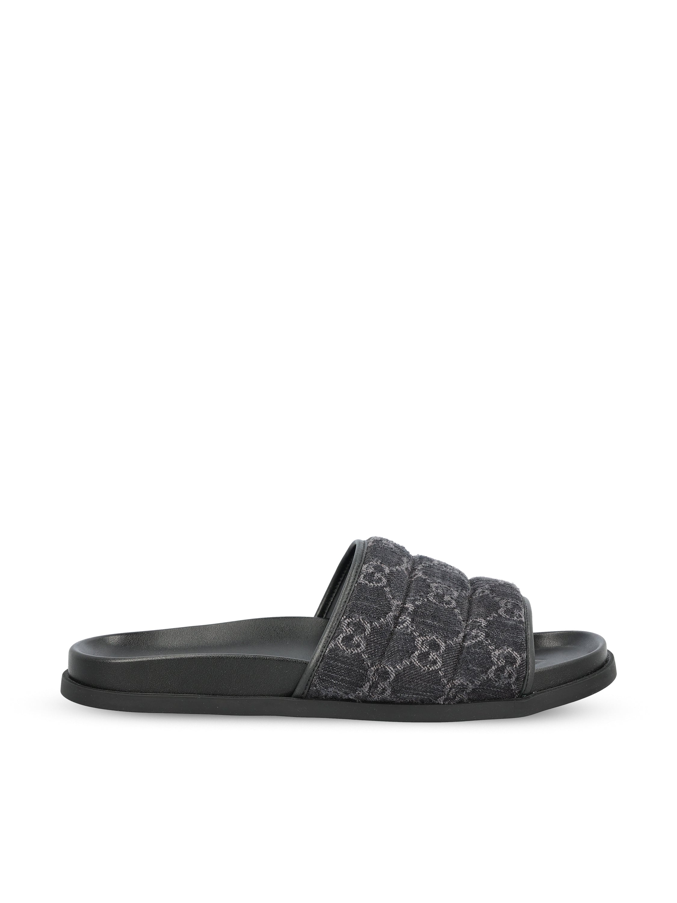 Sandalo realizzato in denim. 838089 FAFPY8473 GUCCI 