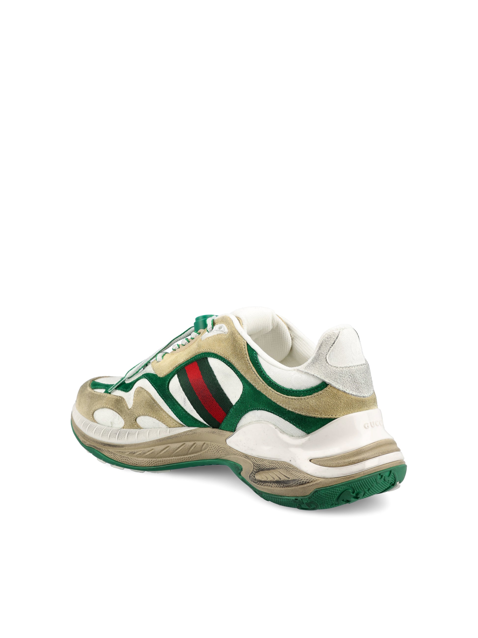 Sneakers realizzate in pelle scamosciata e tessuto. 853709 AAGGM9251 GUCCI 