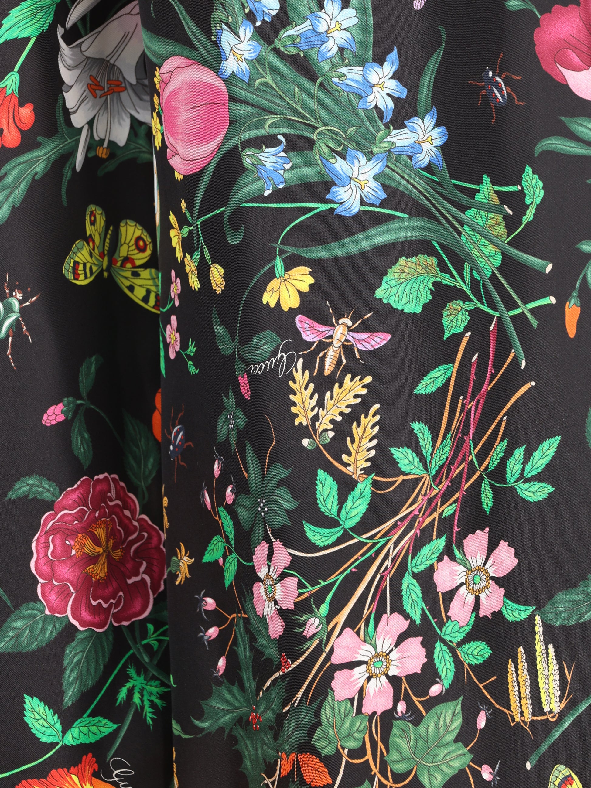 Pantaloni realizzati in seta. 867082 ZAUU81066 GUCCI 