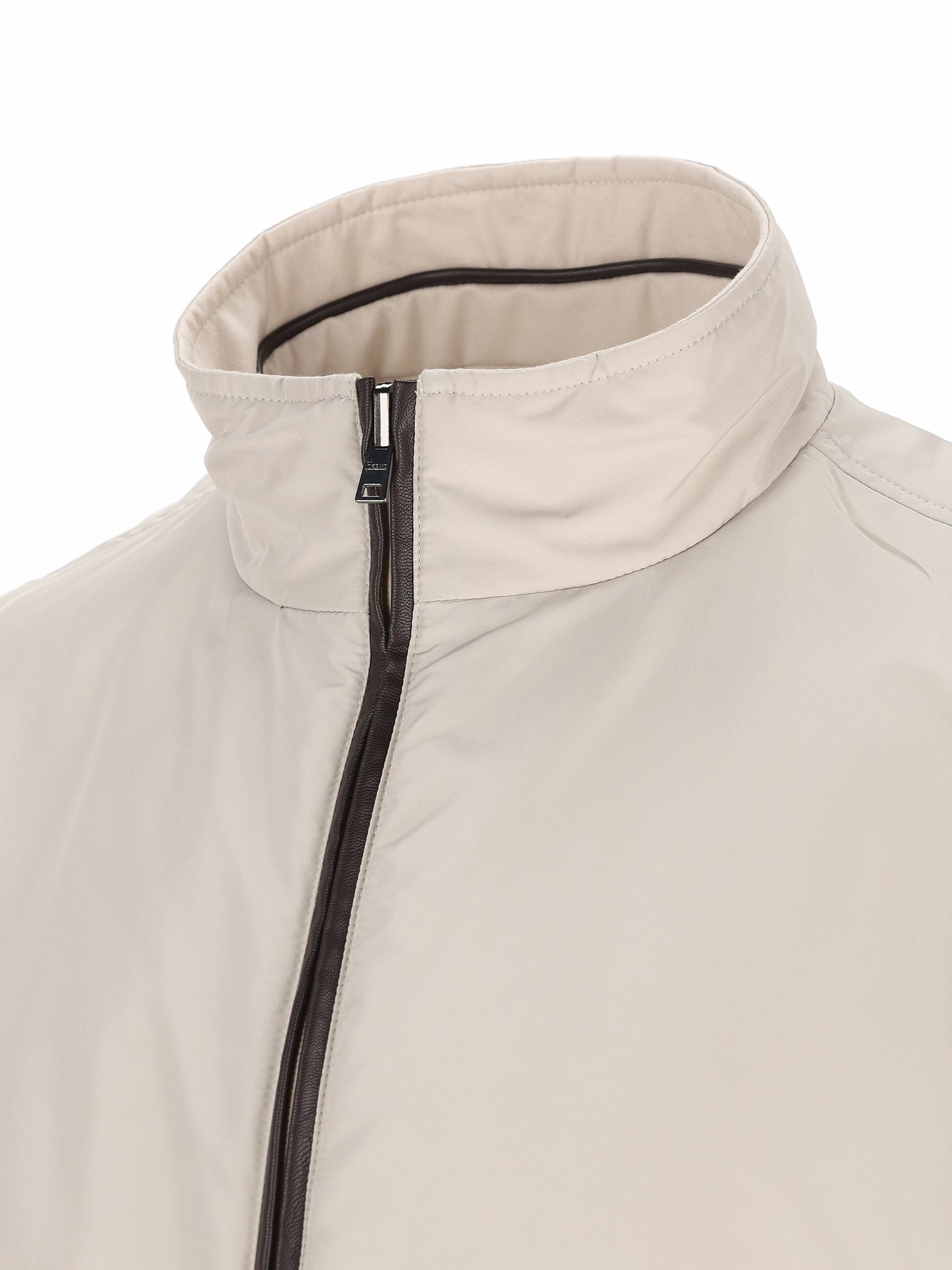 Giacca realizzata in cashmere e seta. GI000594U 381271985 HERNO 