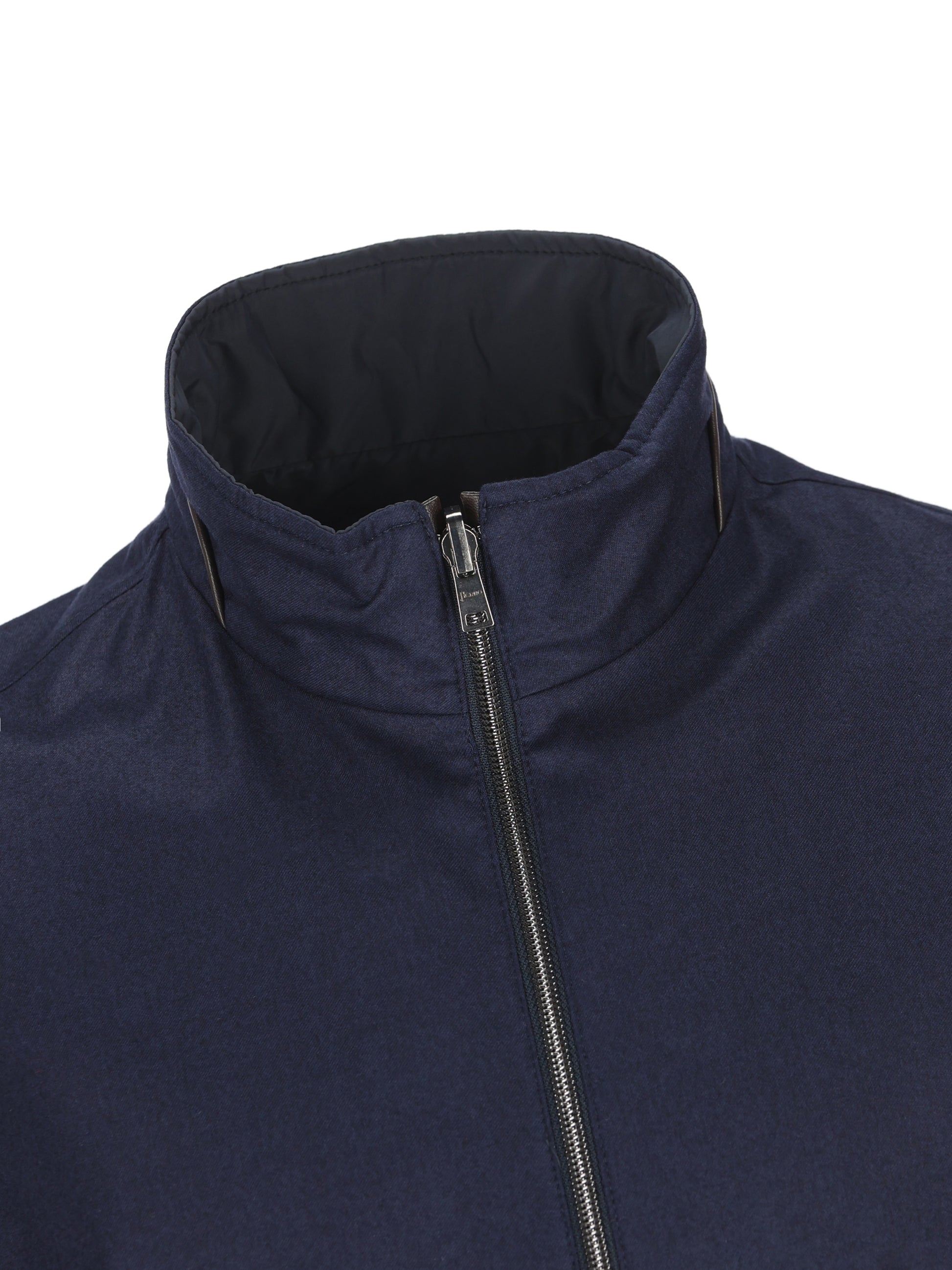 Gilet realizzato in cashmere e seta. GI000636U 381279200 HERNO 