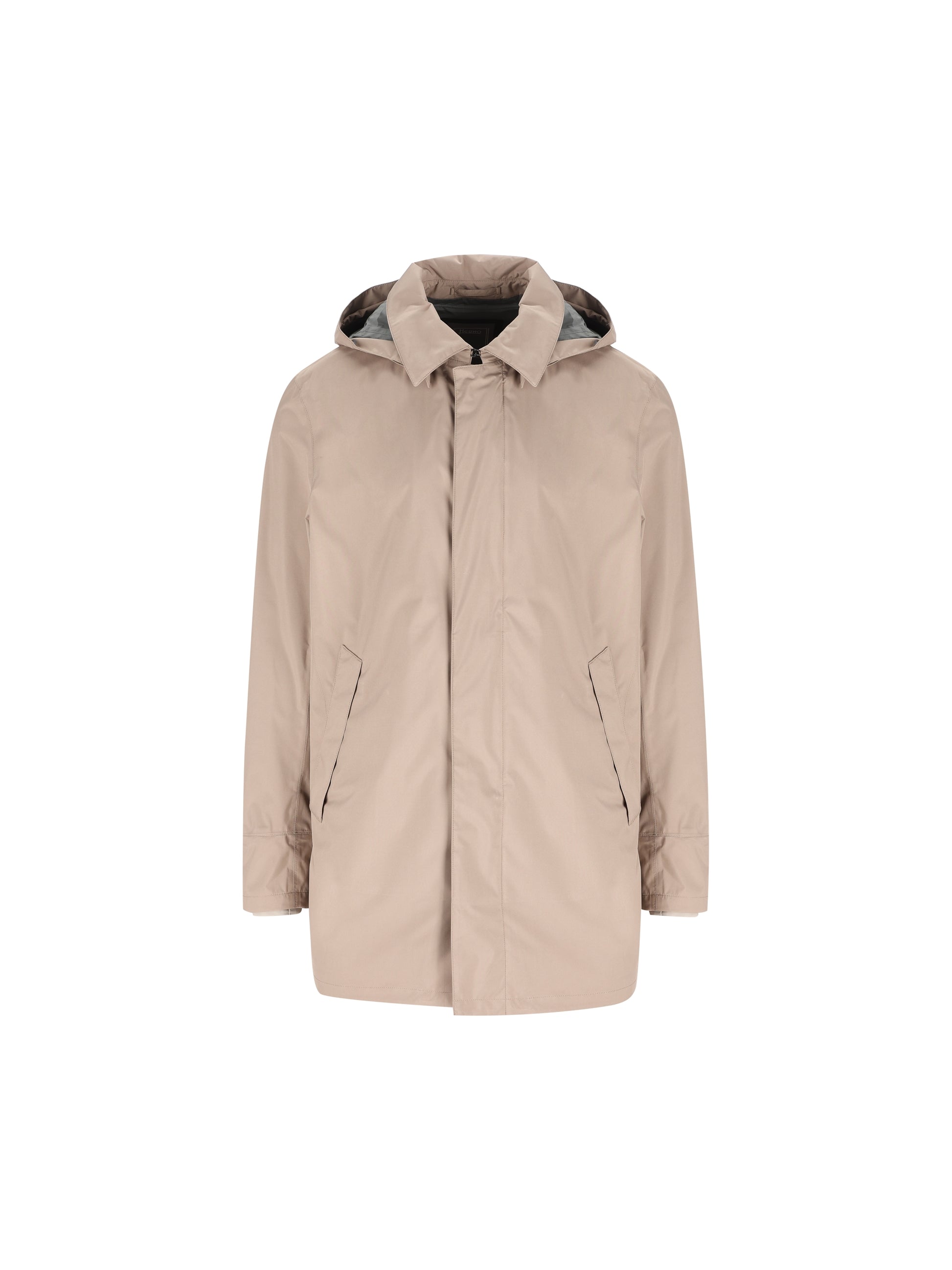 Giacca realizzata in poliestere. IM000349U 128362600 HERNO 