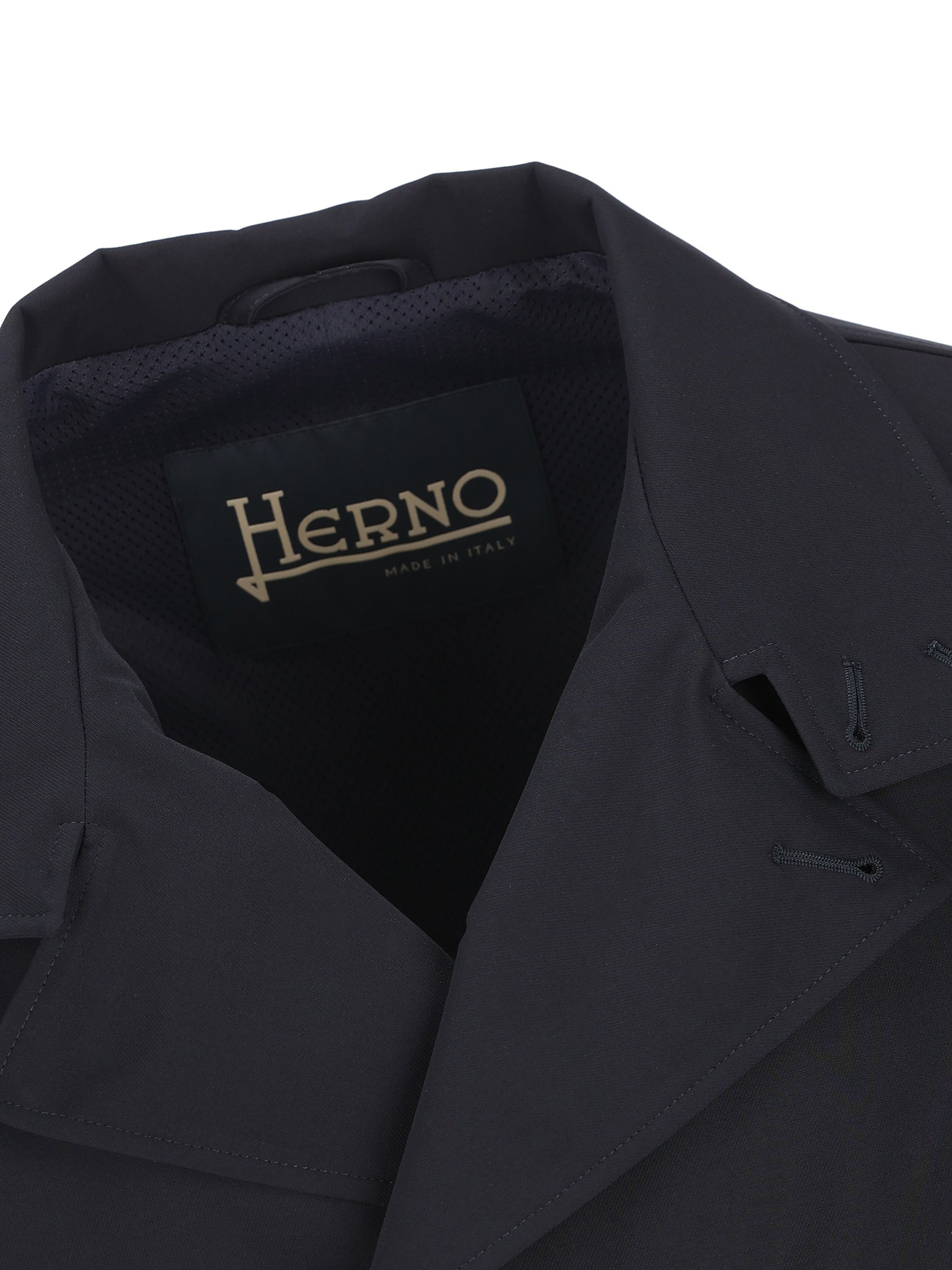 Cappotto realizzato in poliestere. PE000053U 127859200 HERNO 