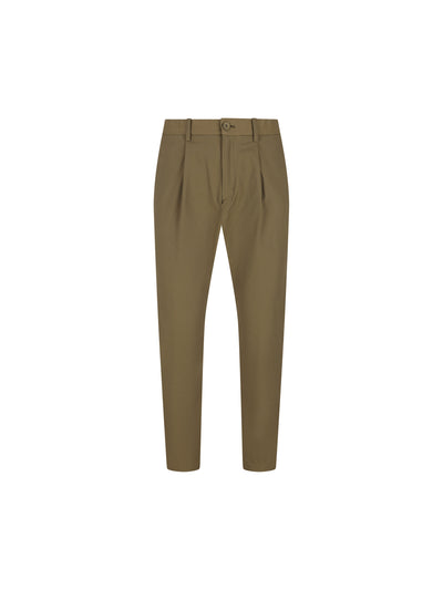 Pantaloni realizzati in poliestere e cotone. PT000091U 125317740 HERNO 