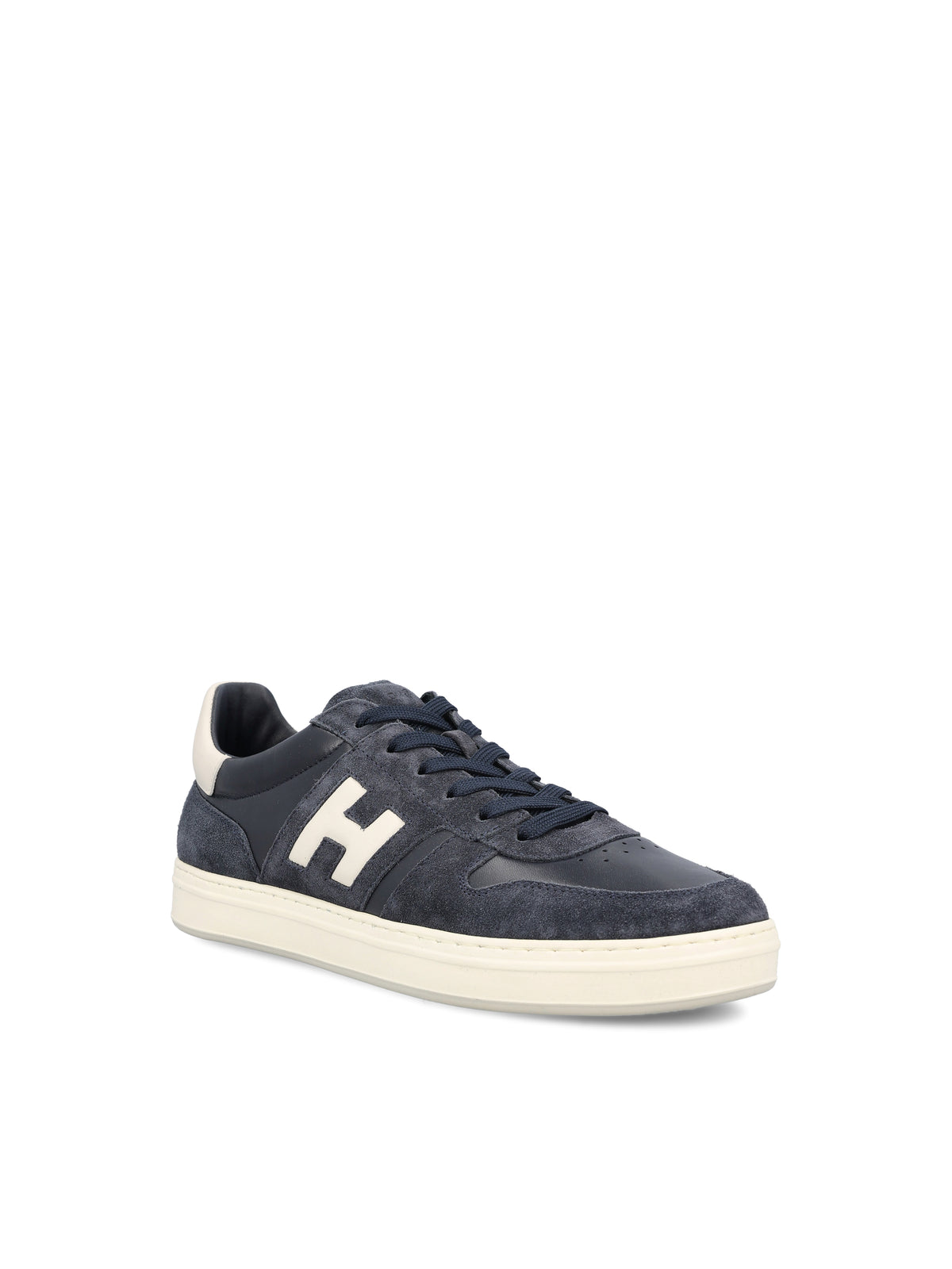 Sneakers realizzate in pelle scamosciata. HXM6680FZ00UHC 01VU HOGAN 
