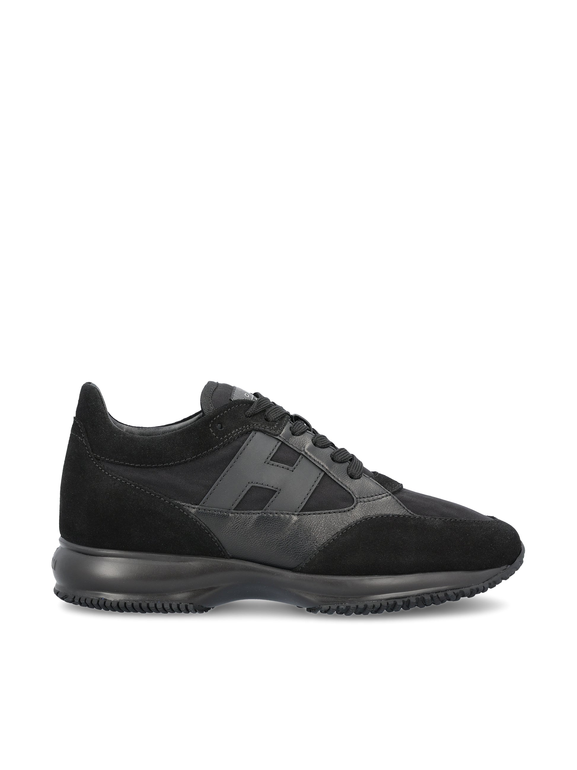 Sneakers realizzate in pelle scamosciata. HXW7130GC80UZA B999 HOGAN 