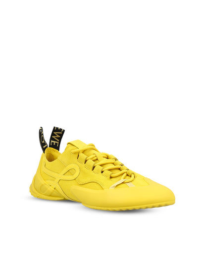 Sneakers realizzate in pelle di vitello scamosciata. L814282X76 0963 LOEWE 