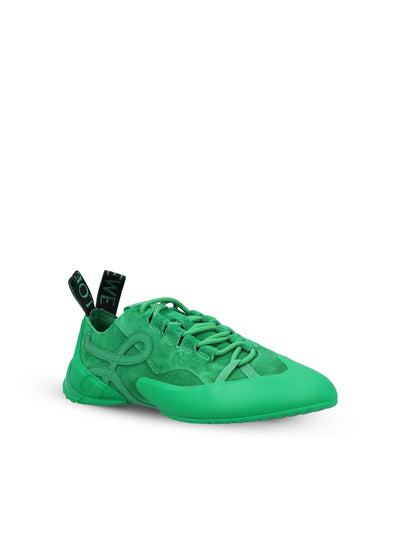 Sneakers realizzate in pelle di vitello scamosciata. L814282X76 4470 LOEWE 