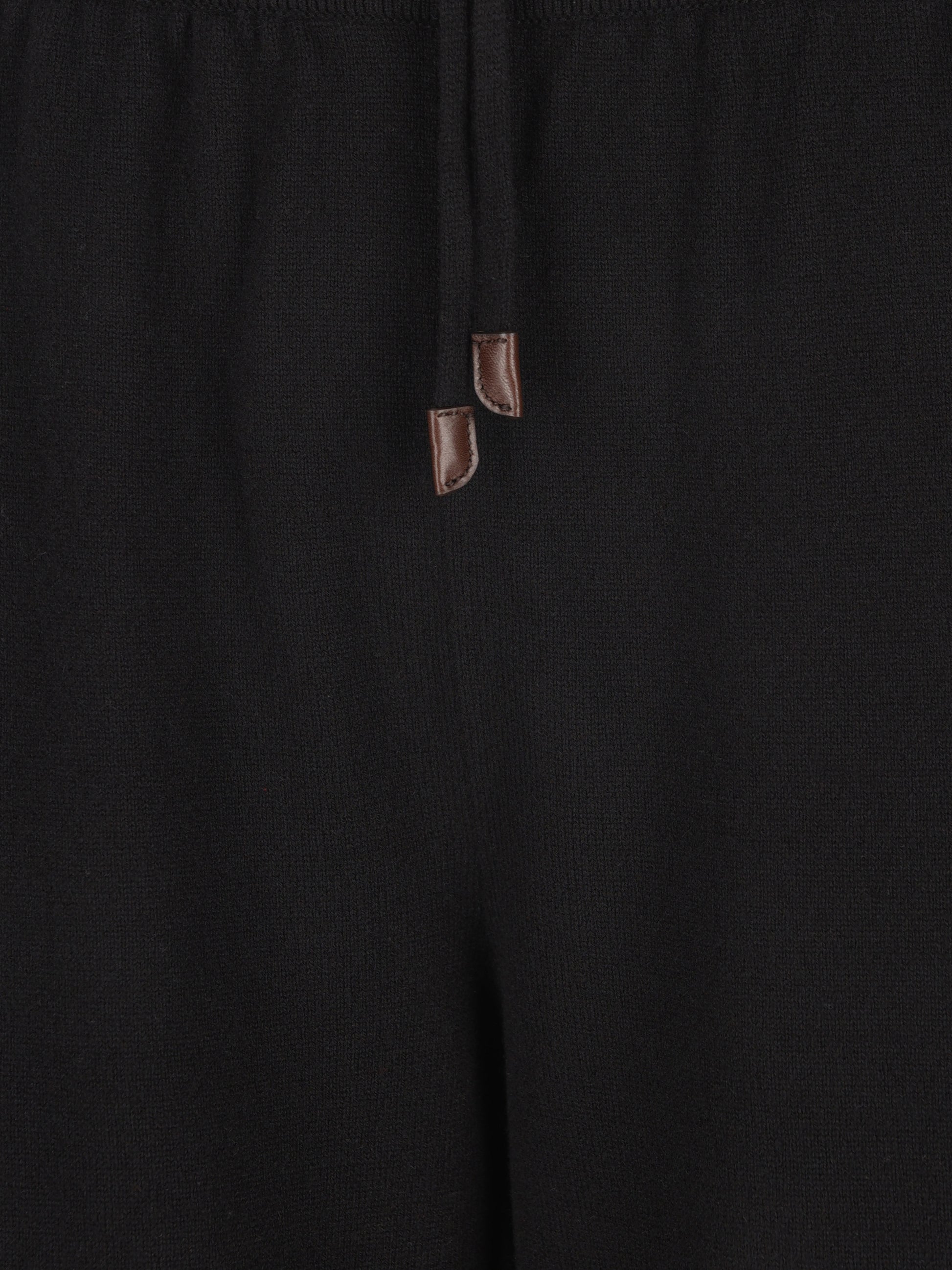 Pantaloni realizzati in baby cashmere. FAP0177 8000 LORO PIANA 