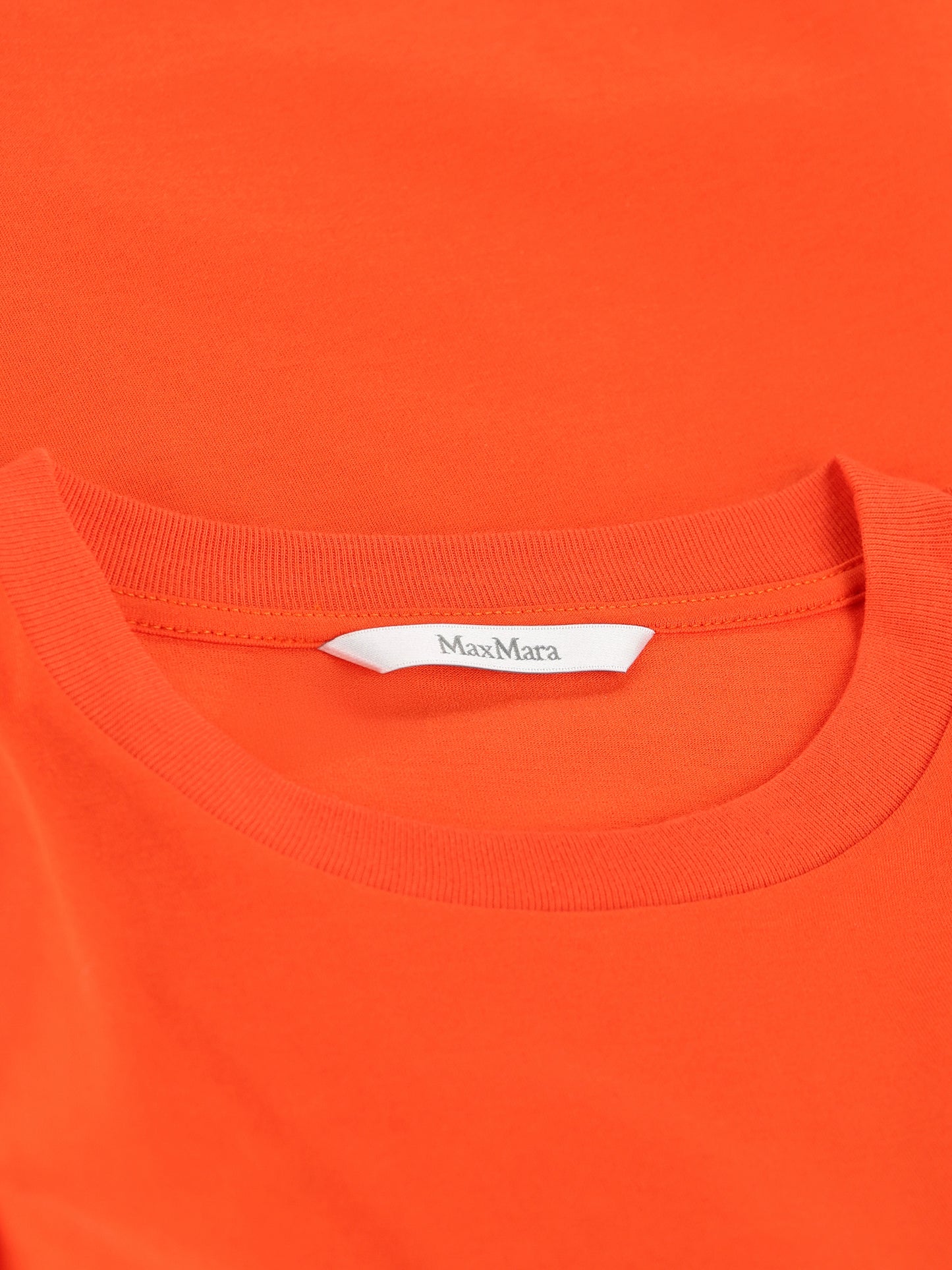 T-Shirt realizzata in cotone. 2611941022600 016 MAX MARA 
