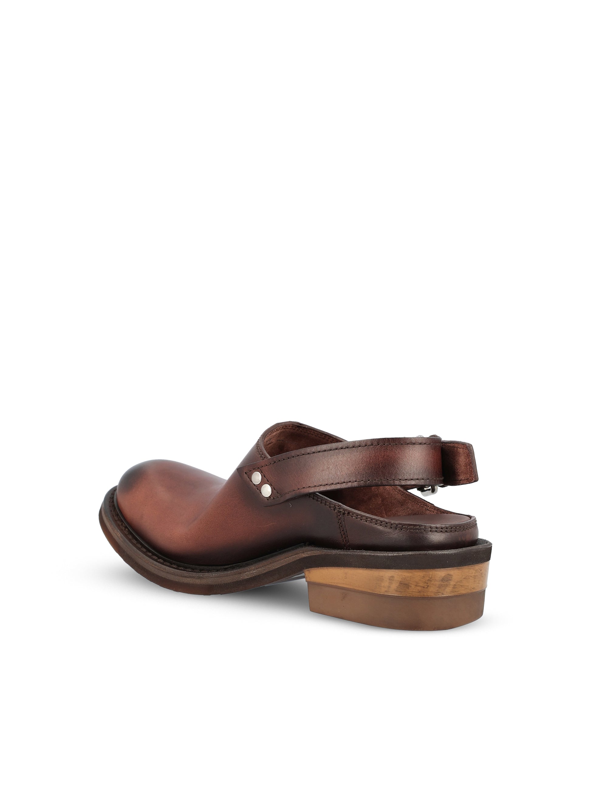 Sabot in pelle di vitello. 5R667E 5ODF0201 MIU MIU 