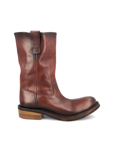 Stivali realizzati in pelle di vitello. 5U680E 5ODF0201 MIU MIU 