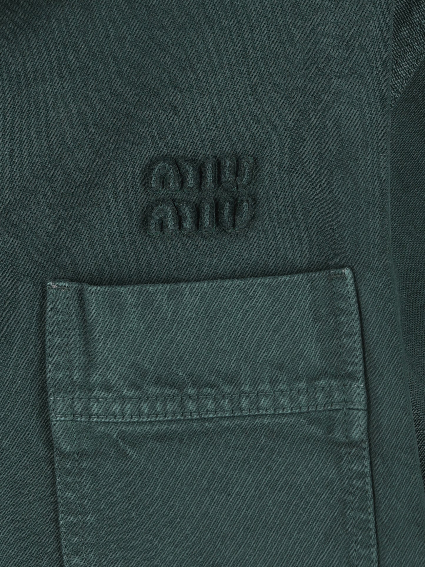 Giacca realizzata in cotone. MH2053 19R2F0422 MIU MIU 