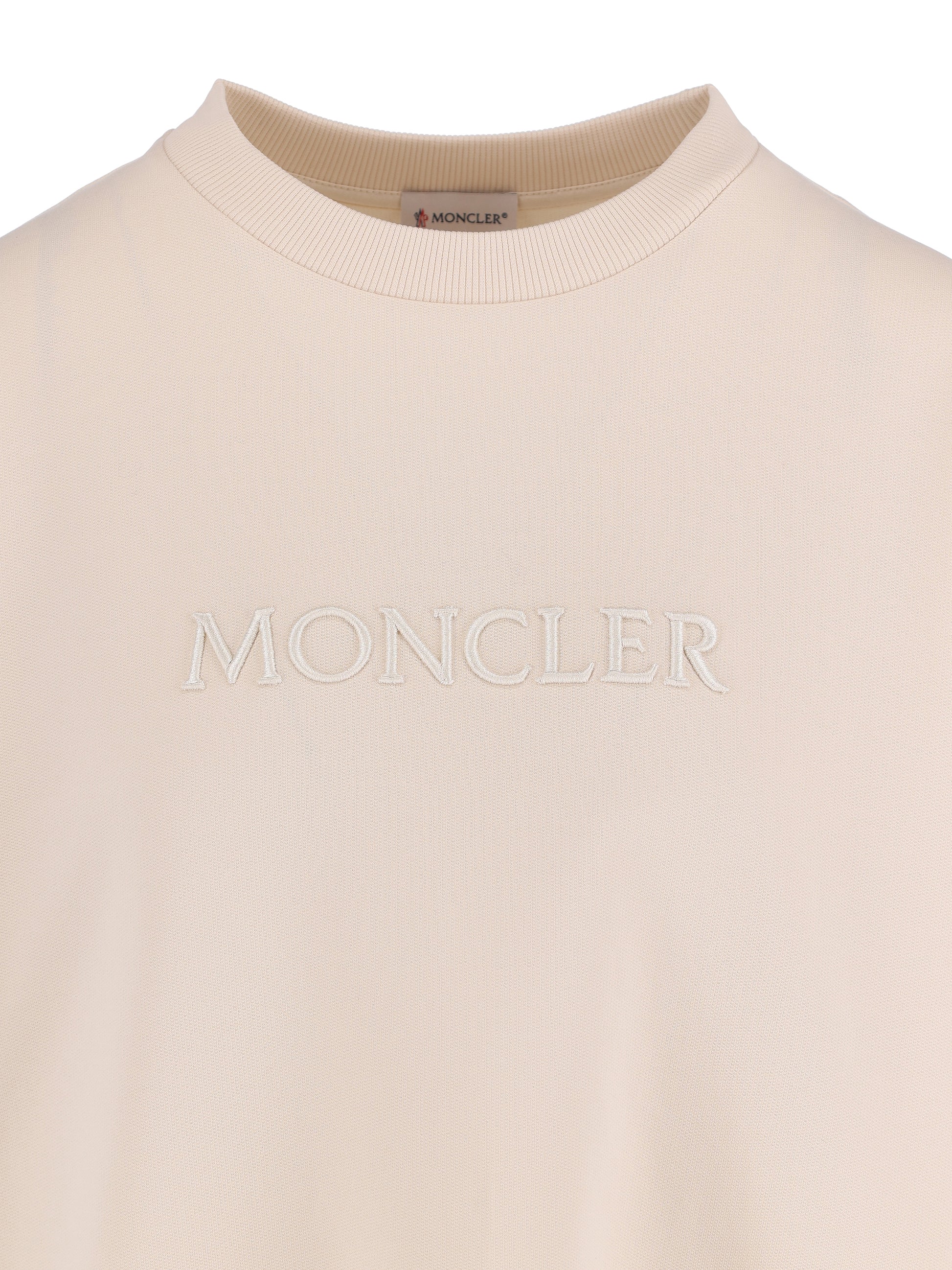 Felpa realizzata in cotone. W8G00020 89B2V034 MONCLER 