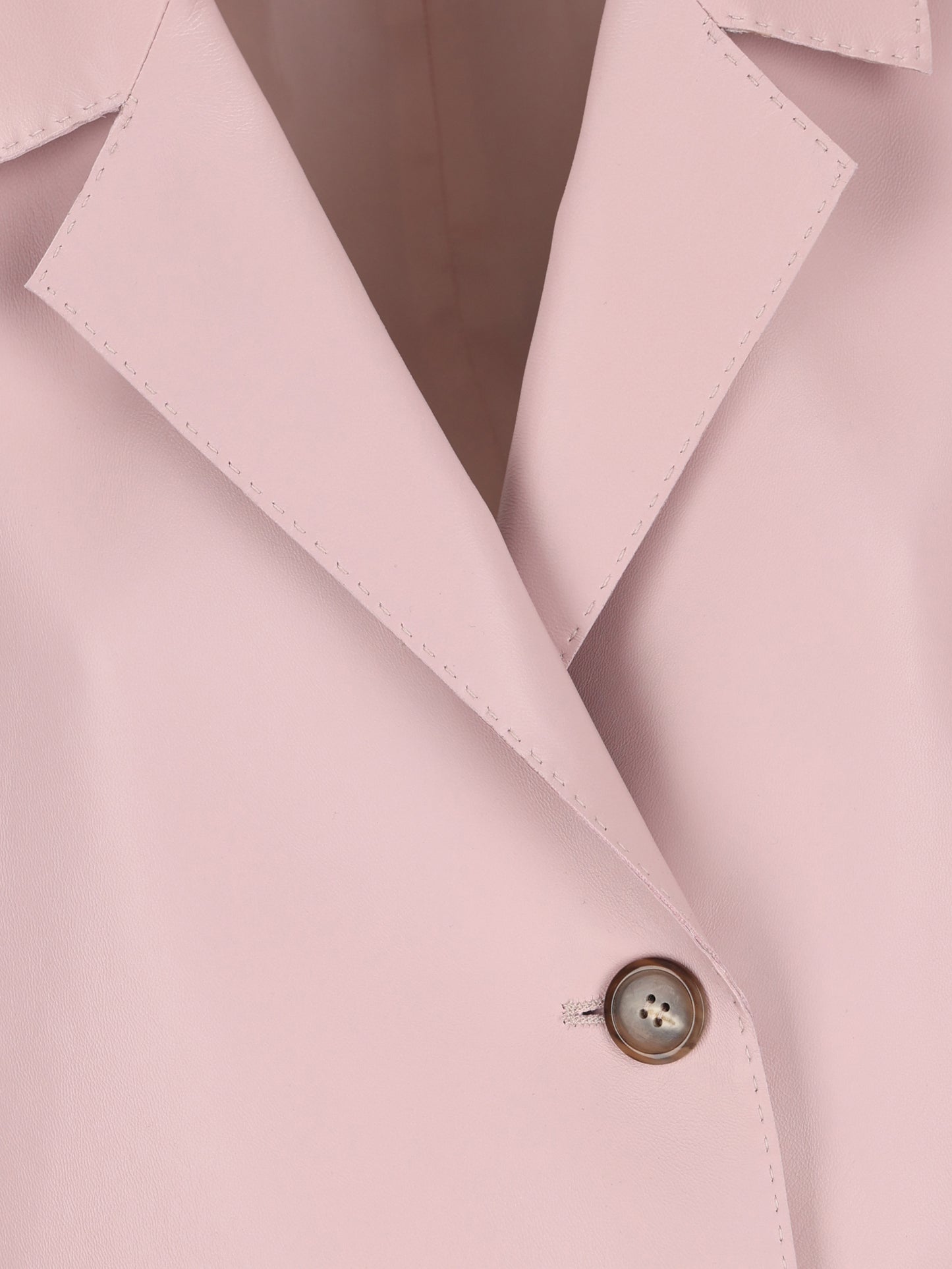 Cappotto realizzato in pelle di agnello. 56A245 19QRF0E18 PRADA 
