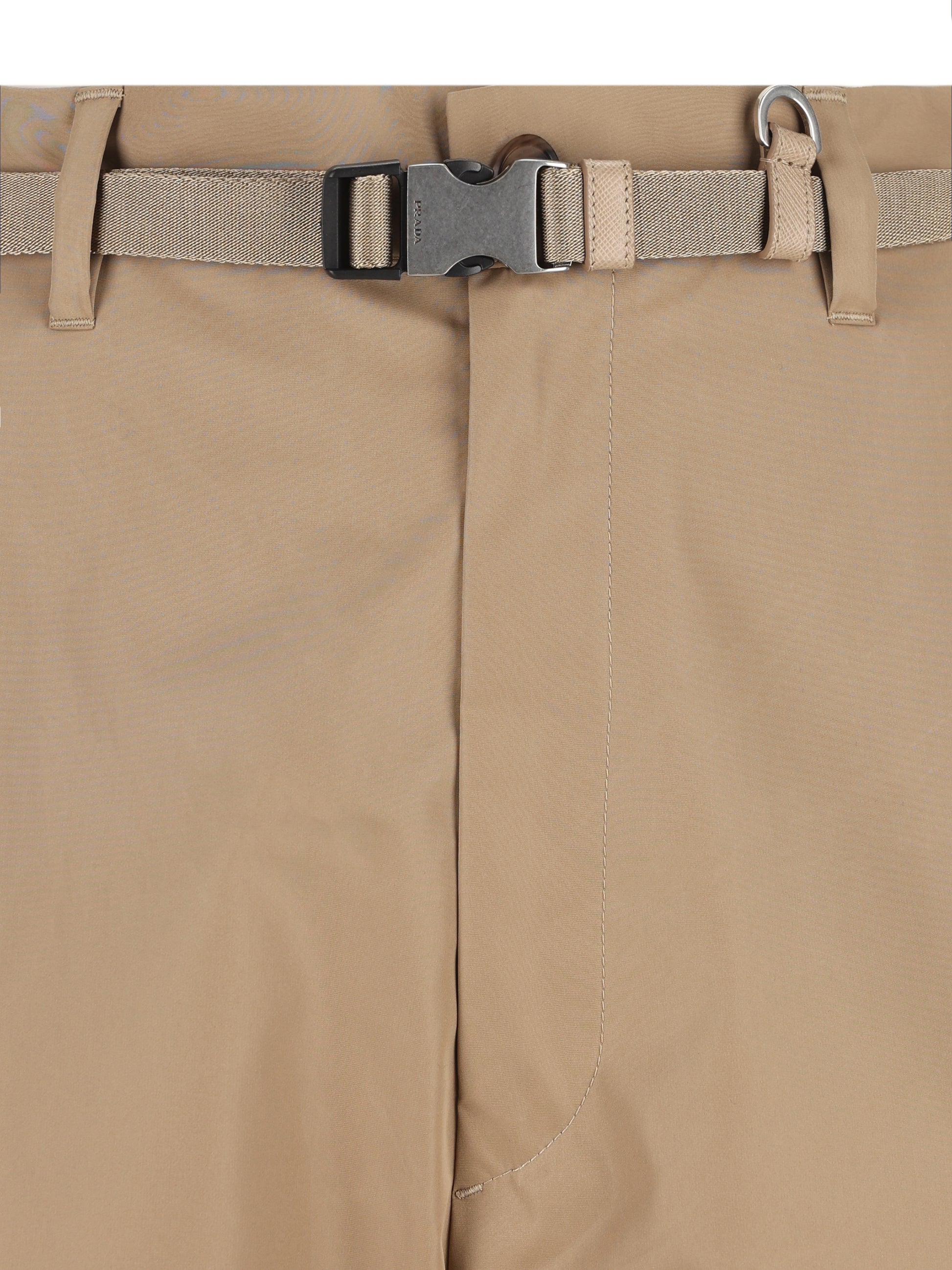 Pantaloni realizzati in poliestere. SPH507 18UUF0241 PRADA 