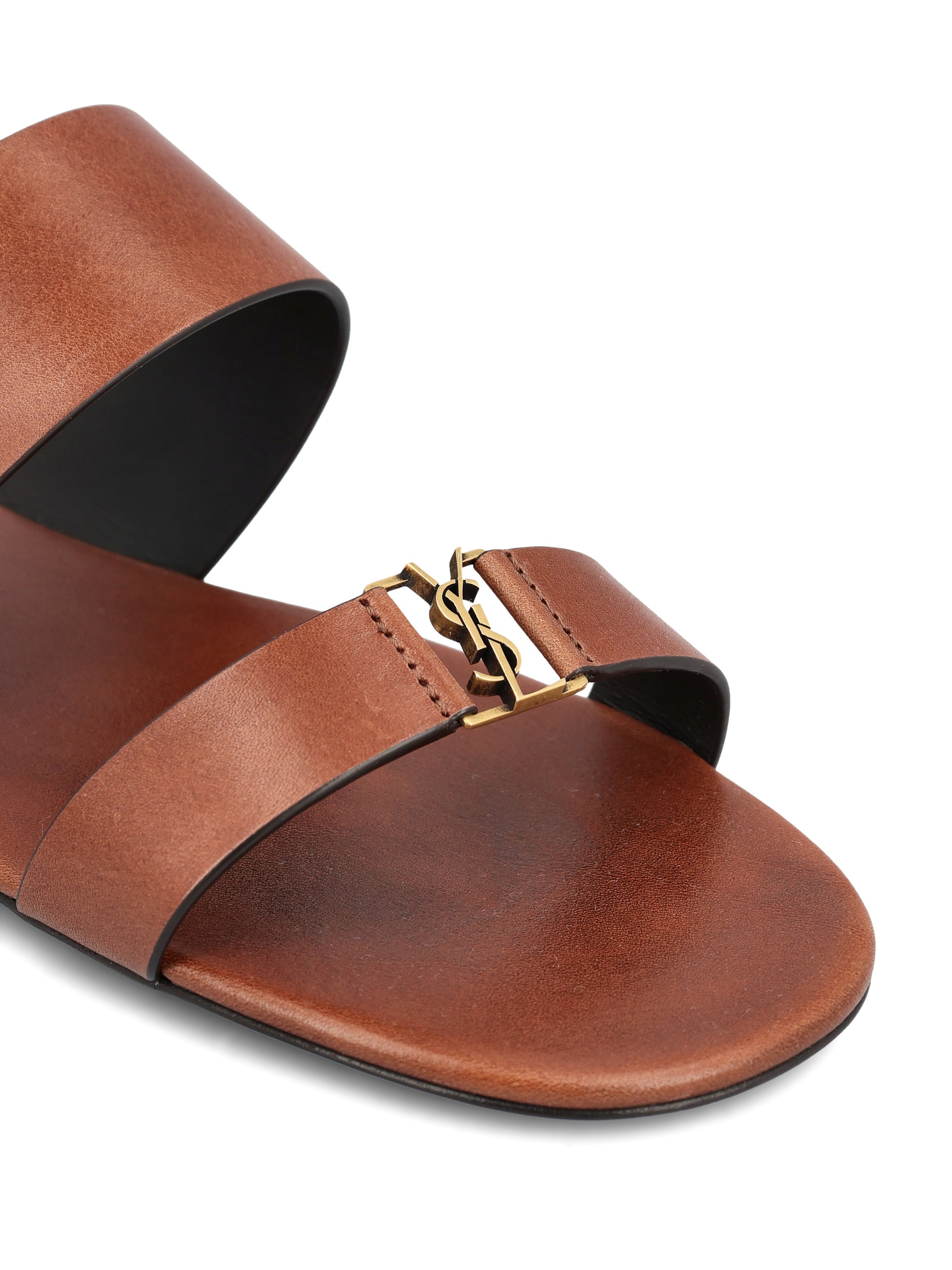 Sandali realizzati in pelle di vitello. 860809 DWE006036 SAINT LAURENT 