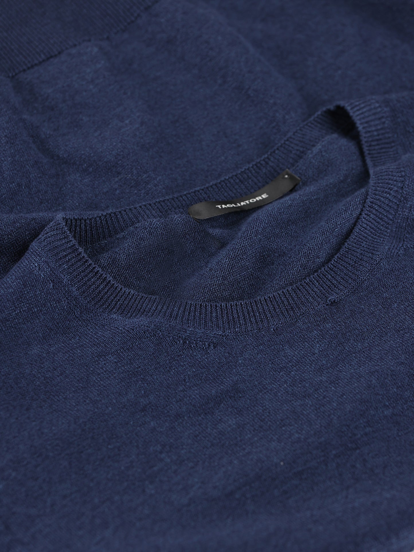 T-Shirt realizzata in lino e cotone. JOSH 598 TAGLIATORE 