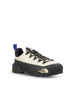 Sneakers realizzate in materiale riciclato. NF0A8DAP GIY1 THE NORTH FACE 