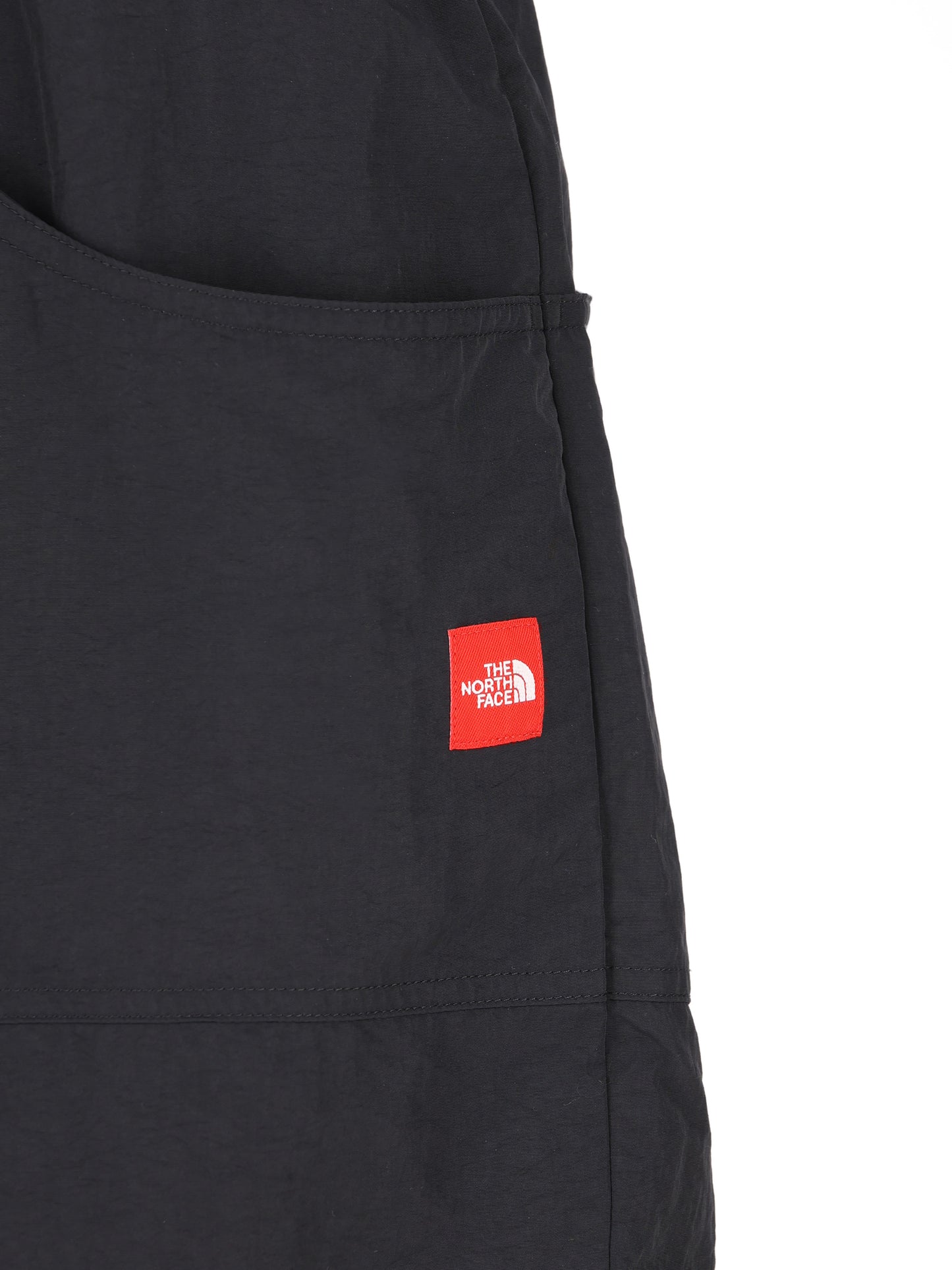 Pantaloncini realizzati in nylon. NF0A8FHD JK31 THE NORTH FACE 
