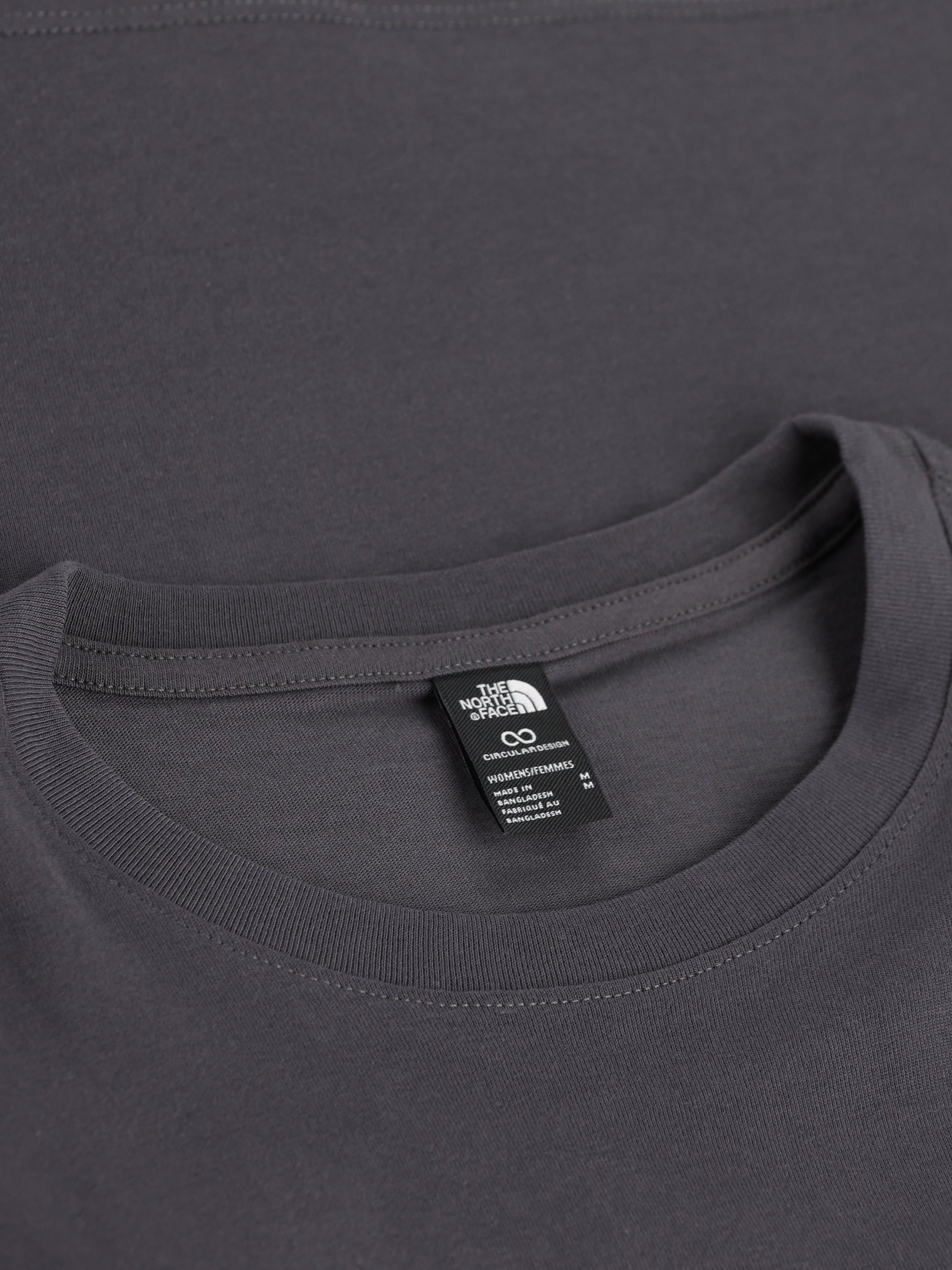 T-Shirt realizzata in cotone. NF0A8GR1 RHI1 THE NORTH FACE 