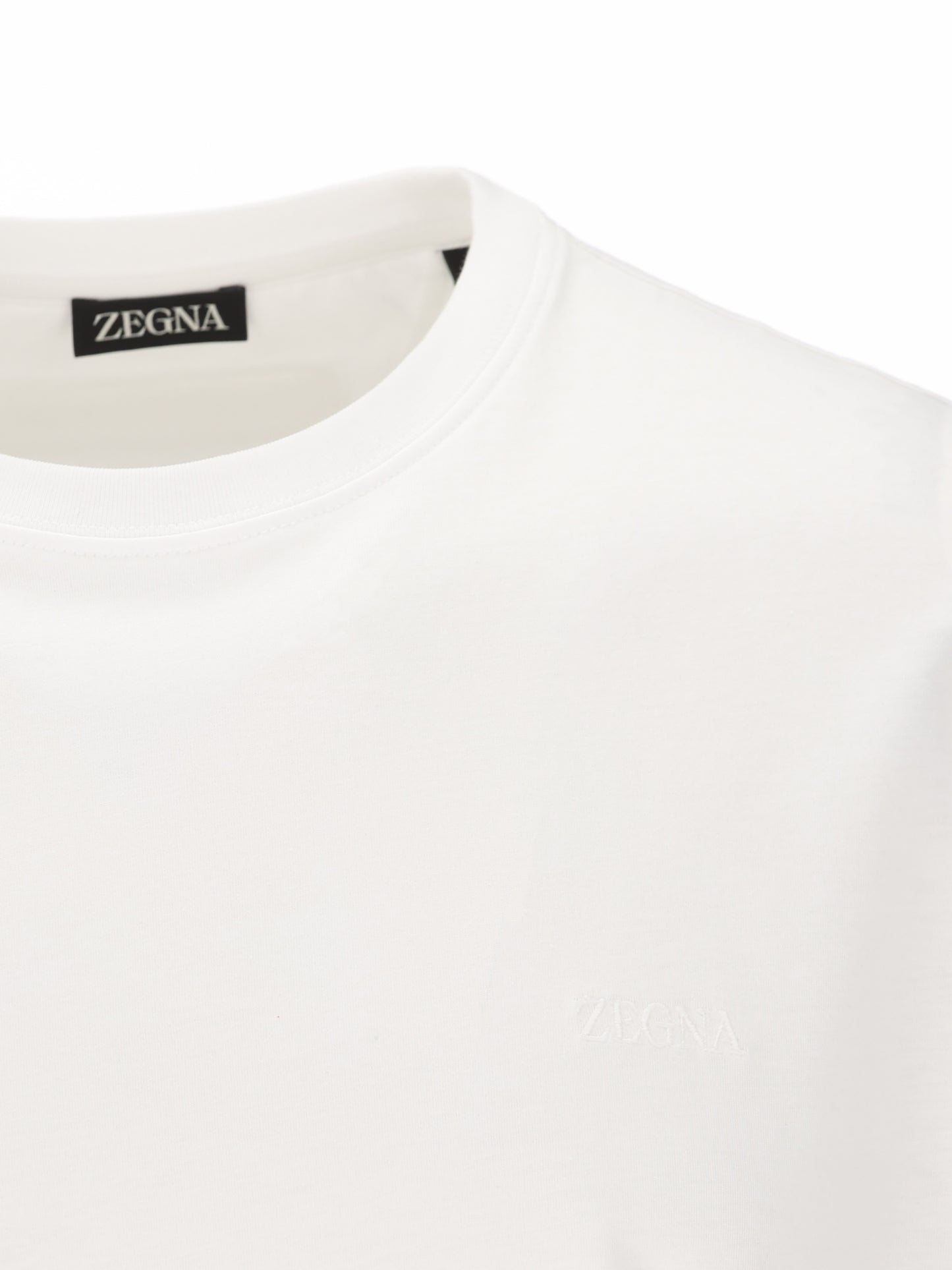 T-Shirt realizzata in cotone. UH360A3 H765100 ZEGNA 