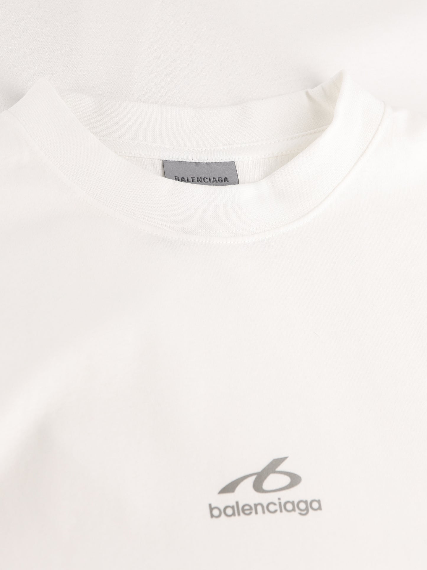 T-Shirt realizzata in cotone 764235 TUVO79000 BALENCIAGA 